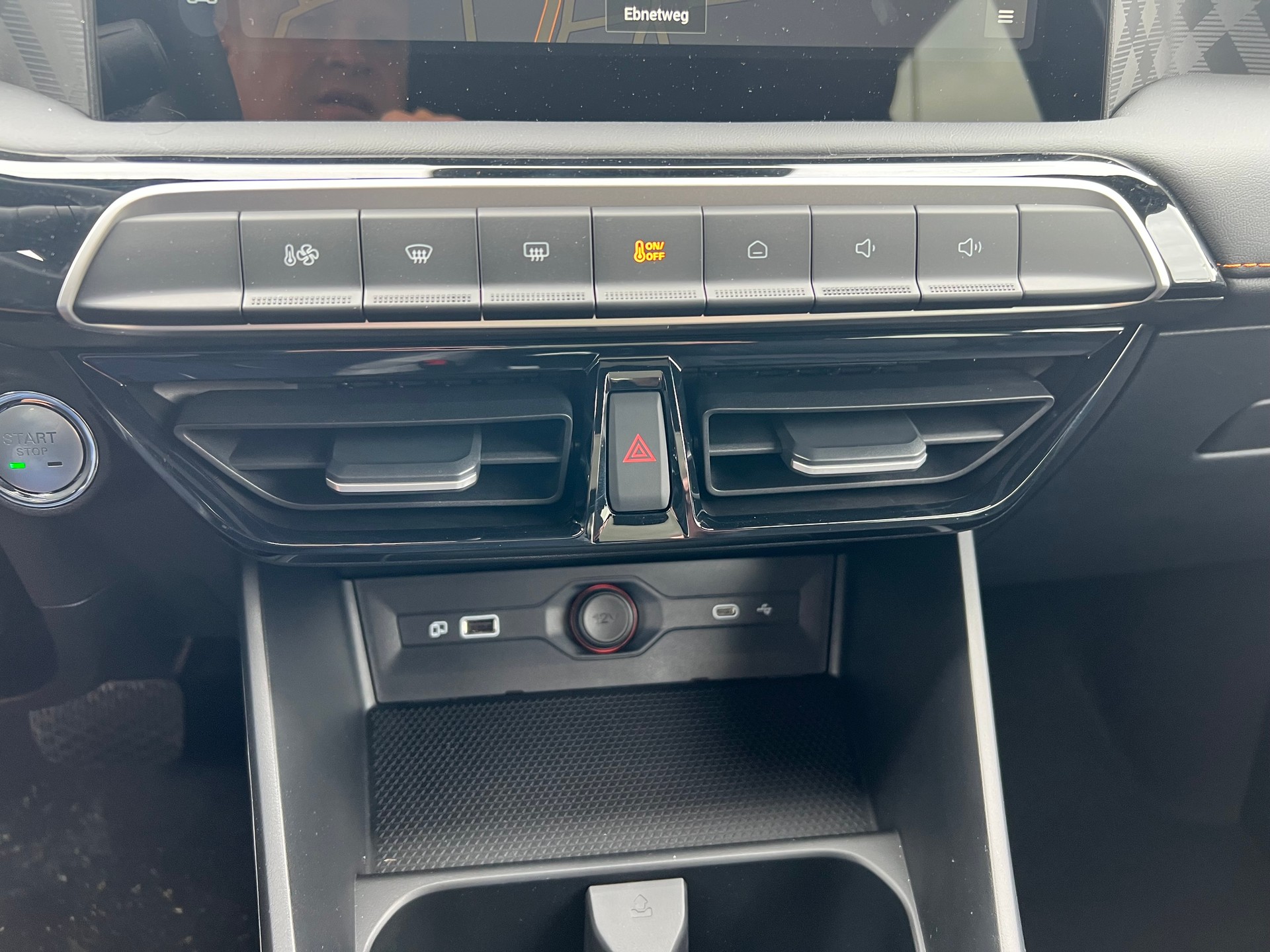 MG 3 1.5 Hybrid Luxury Aut.-image-25