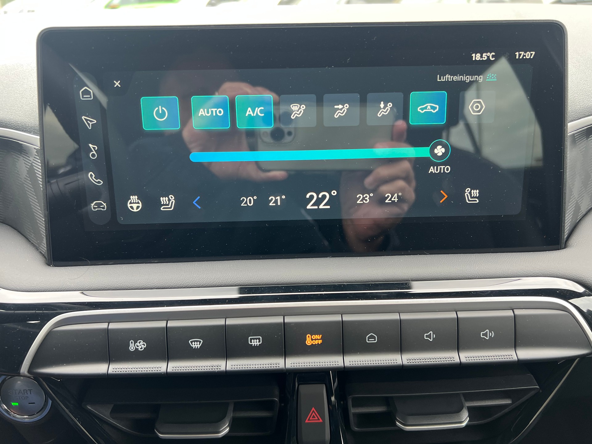 MG 3 1.5 Hybrid Luxury Aut.-image-31
