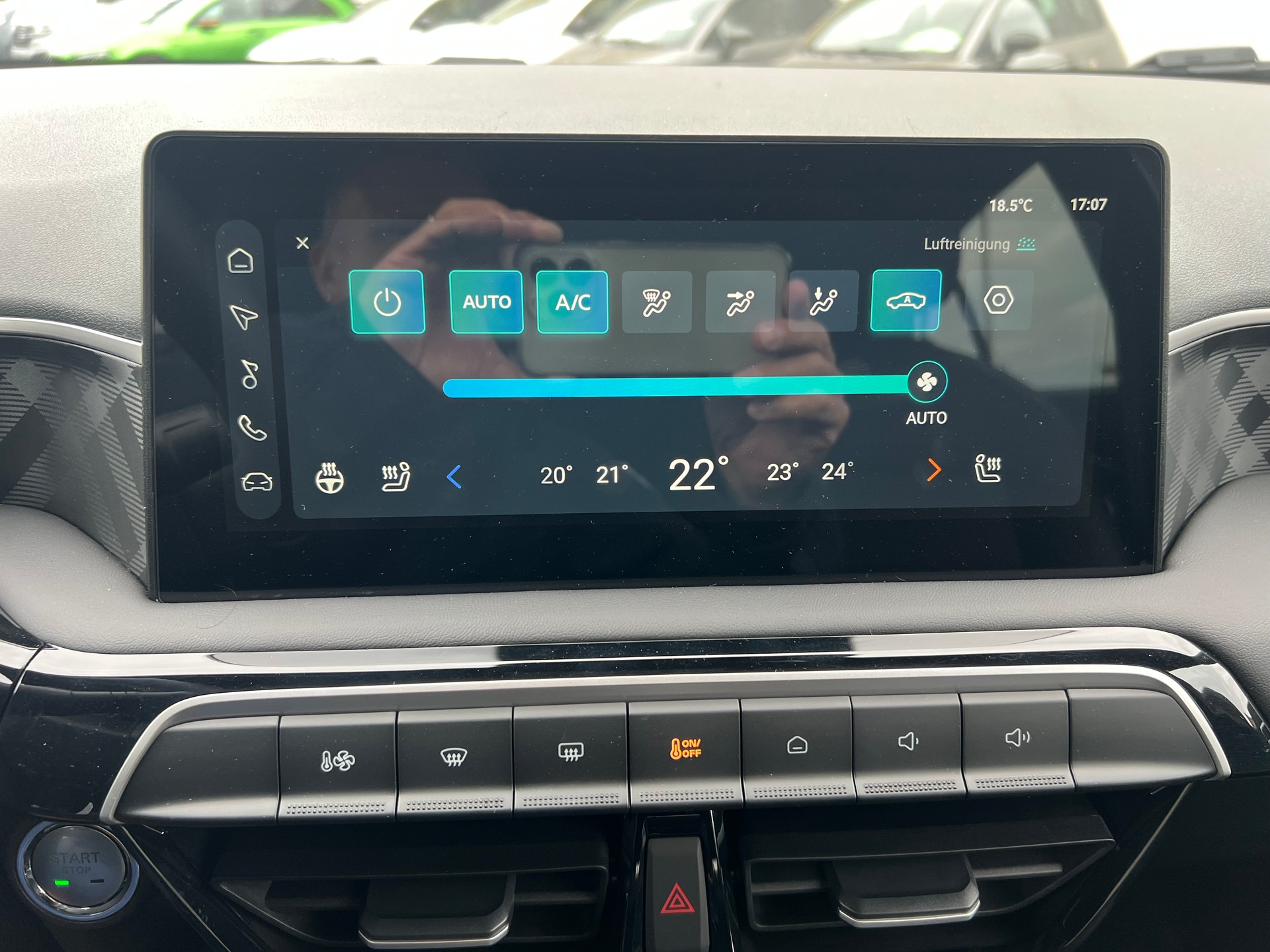 MG 3 1.5 Hybrid Luxury Aut.-image-30