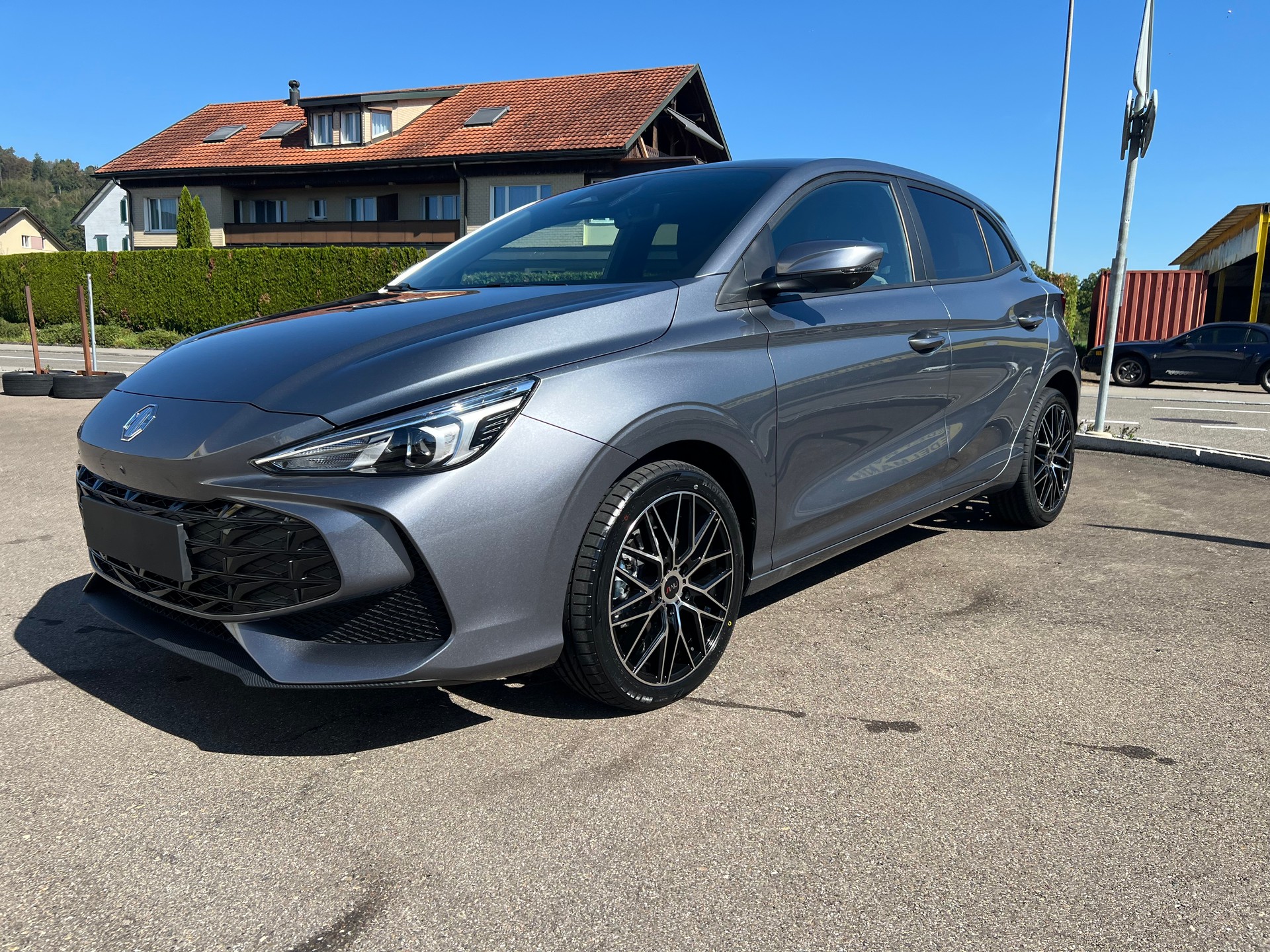 MG 3 1.5 Hybrid Luxury Aut.-image-1