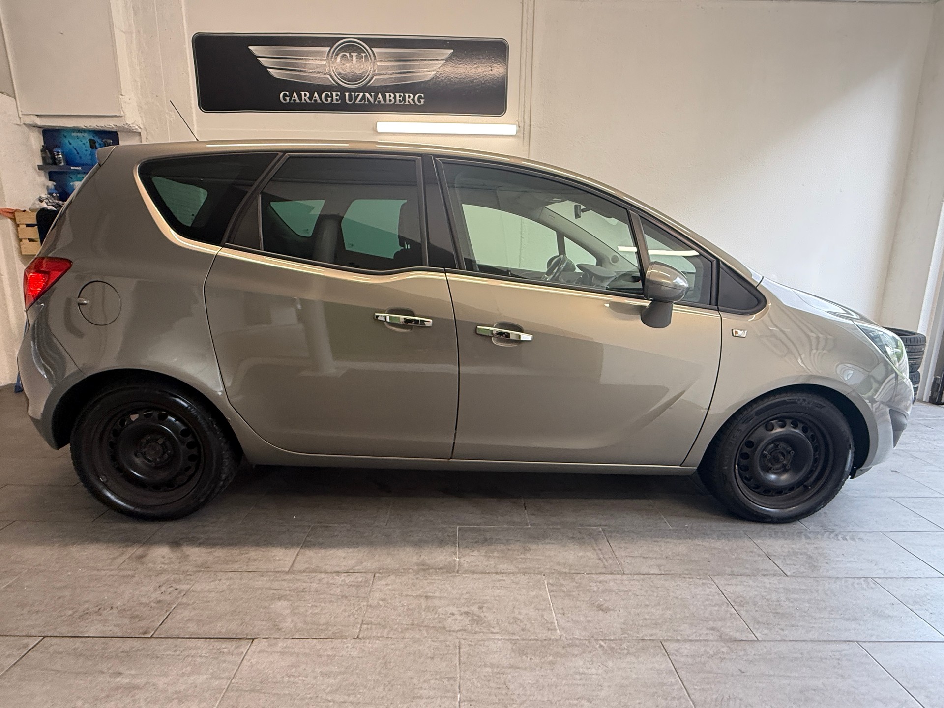 OPEL Meriva 1.7 CDTi Cosmo Automatic Sitzheizung / Lenkradheizung / 8 fach Bereift-image-5