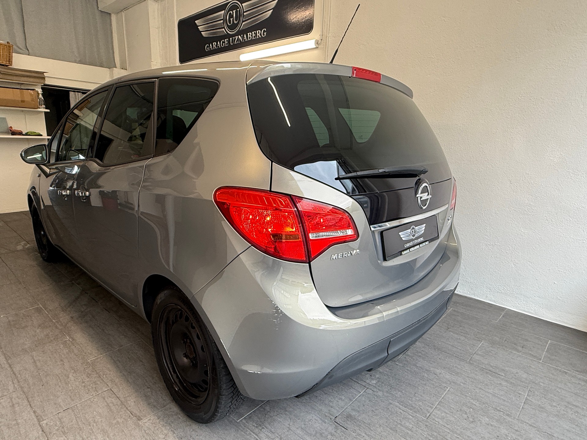 OPEL Meriva 1.7 CDTi Cosmo Automatic Sitzheizung / Lenkradheizung / 8 fach Bereift-image-2