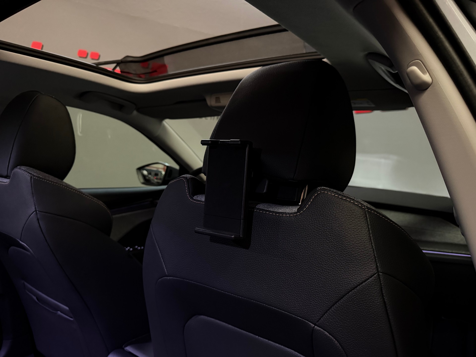 SKODA Octavia Combi 2.0 TSI DSG Selection 4x4-image-19