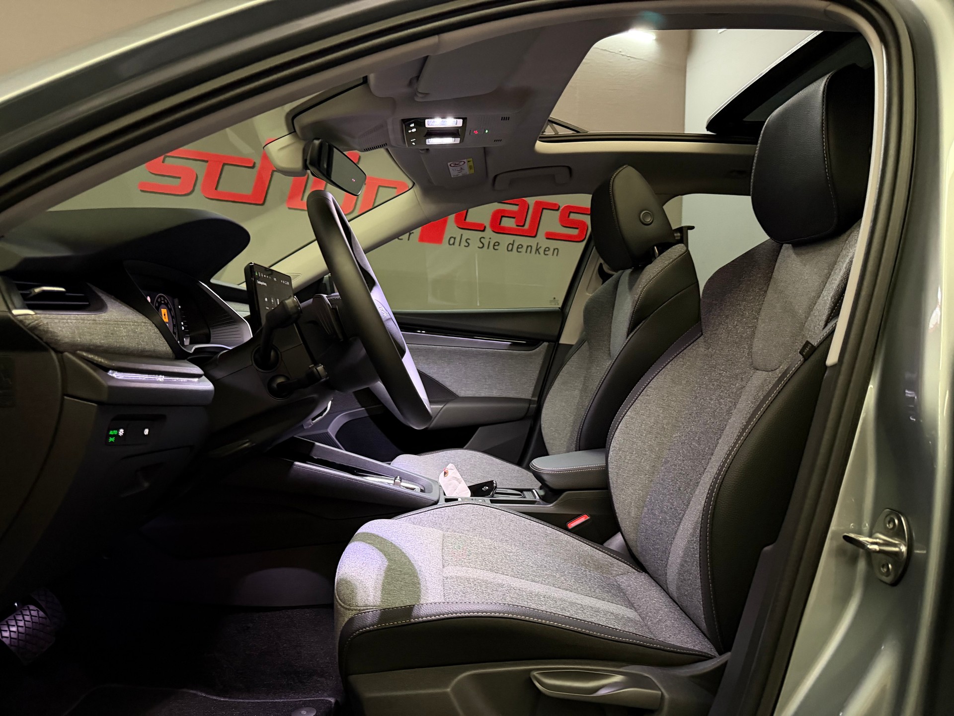 SKODA Octavia Combi 2.0 TSI DSG Selection 4x4-image-12