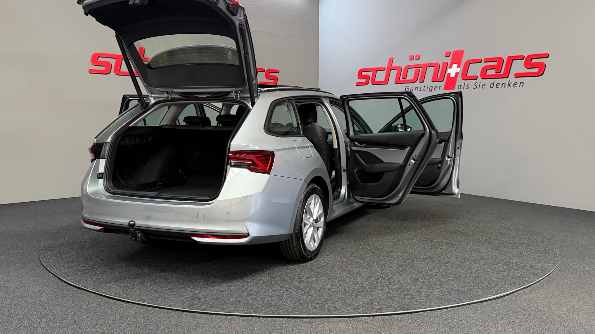 SKODA Octavia Combi 2.0 TSI DSG Selection 4x4-image-6