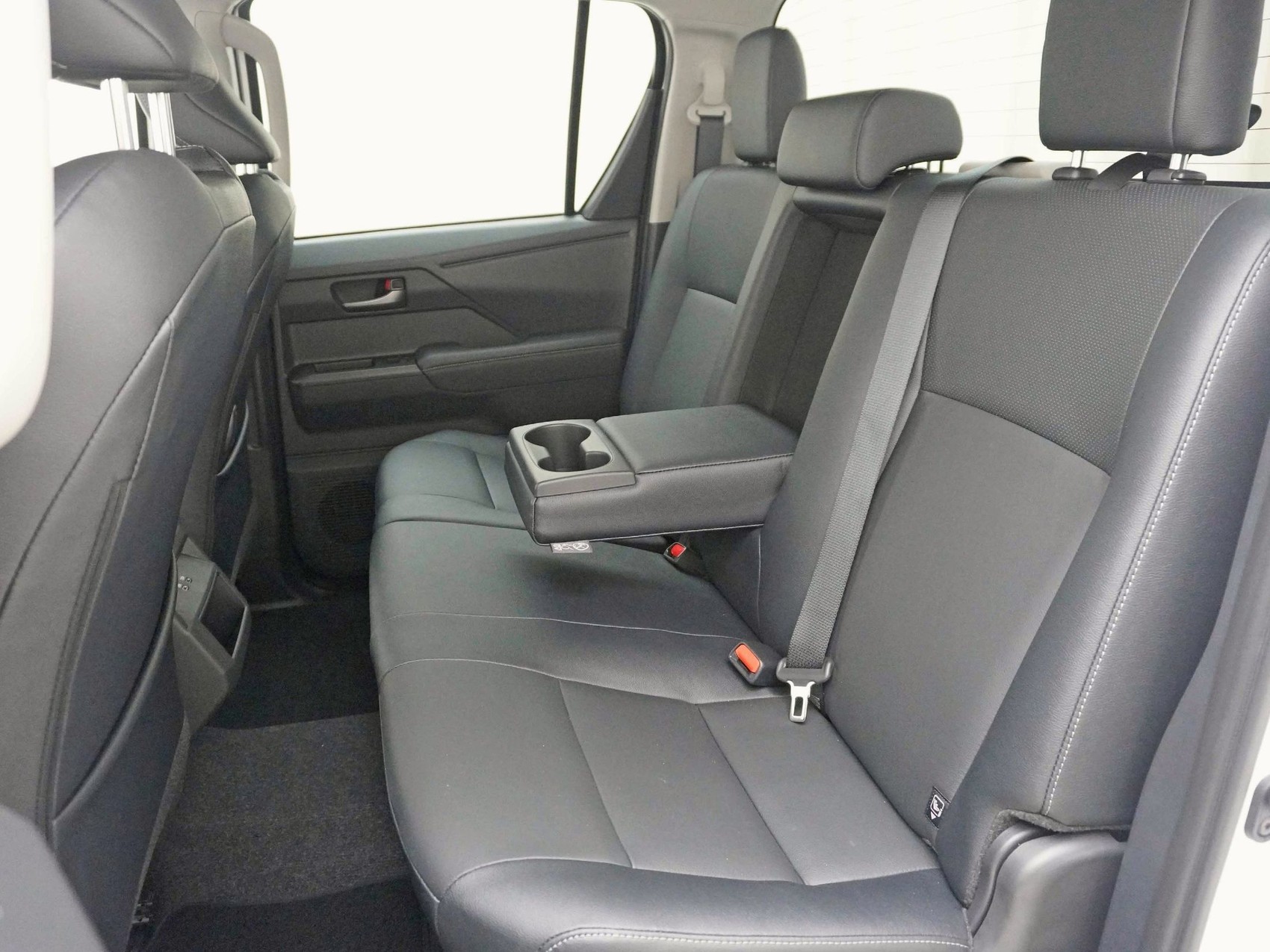 TOYOTA Hilux Double Cab.-Pick-up 59KWh Style ** 360° Kamera Rundumsicht **-image-21