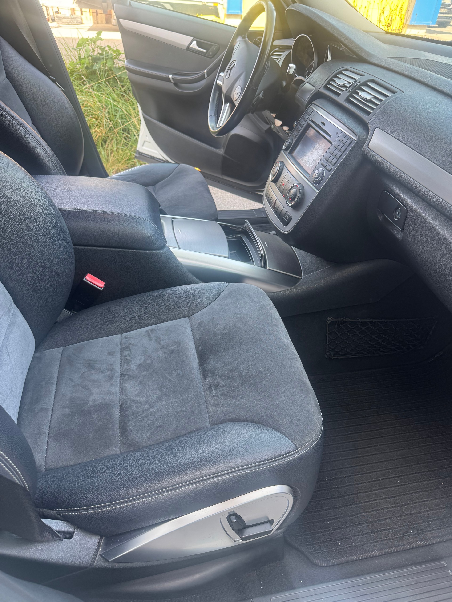 MERCEDES-BENZ R 350 (320) CDI 4Matic 7G-Tronic-image-4