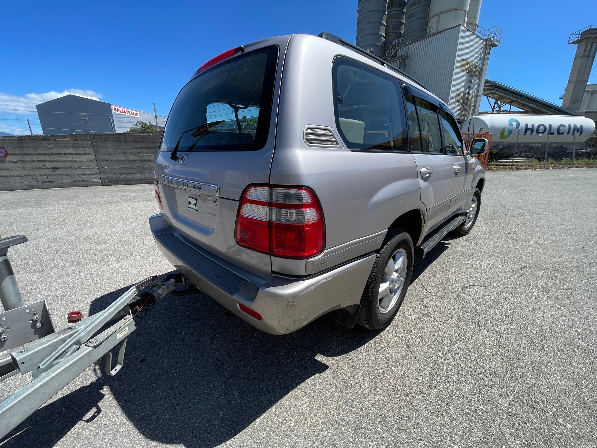 TOYOTA 4.2 TDI-I Linea Sol 5P.-image-2
