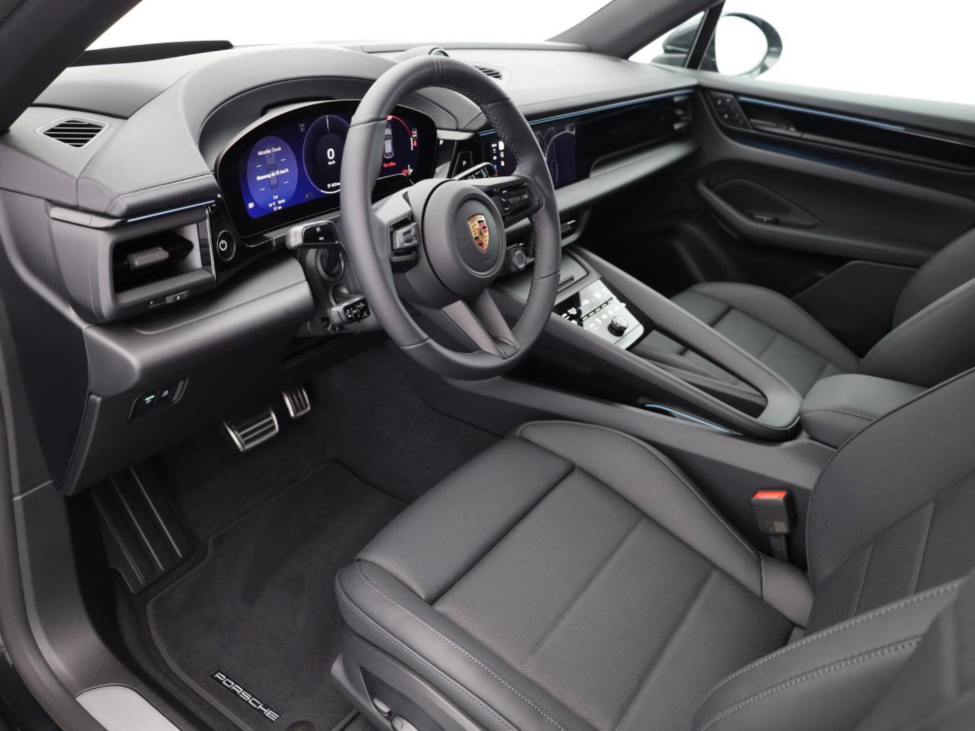 PORSCHE Macan 4S-image-10