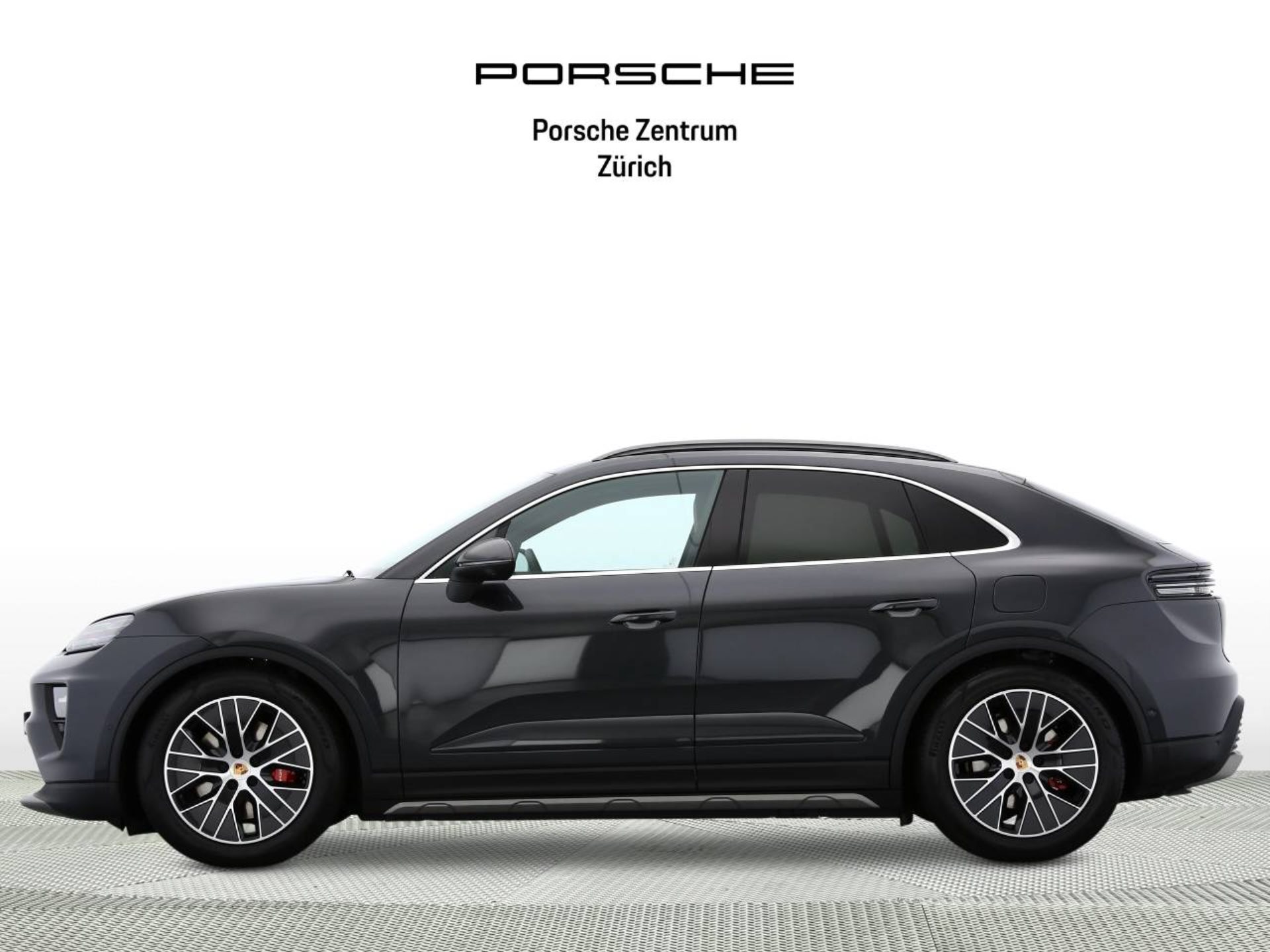 PORSCHE Macan 4S-image-5