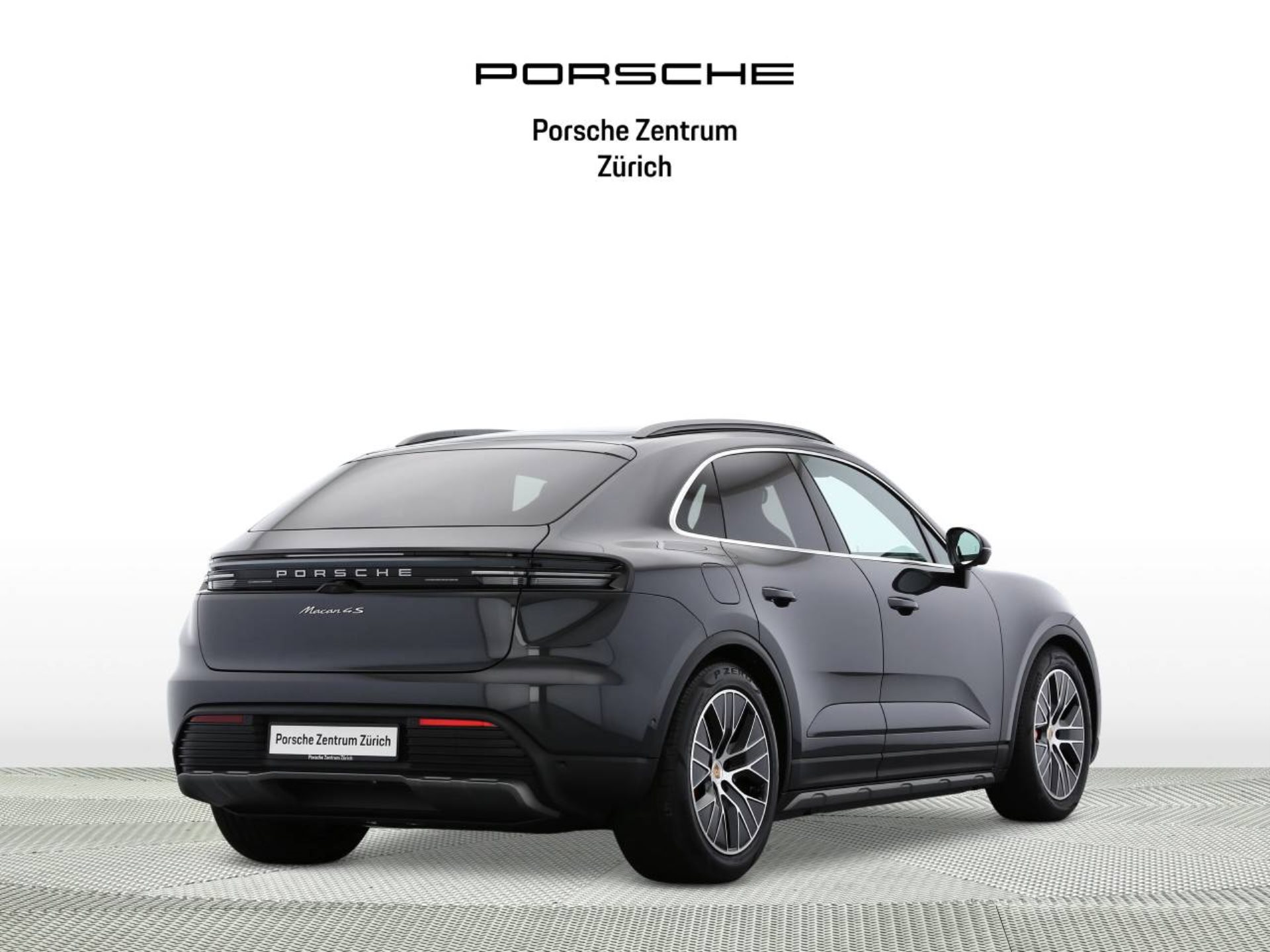 PORSCHE Macan 4S-image-1