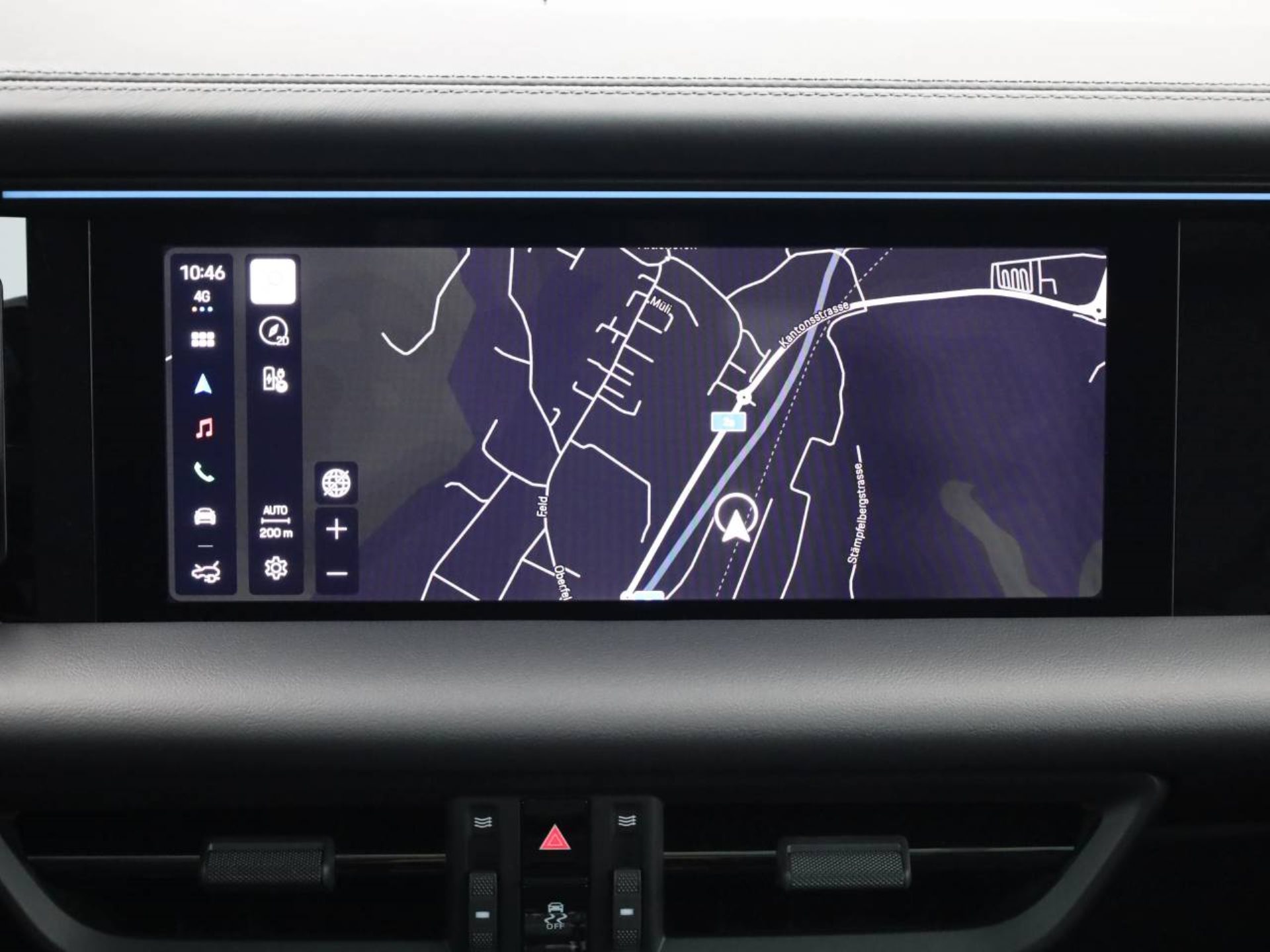 PORSCHE Macan 4S-image-13