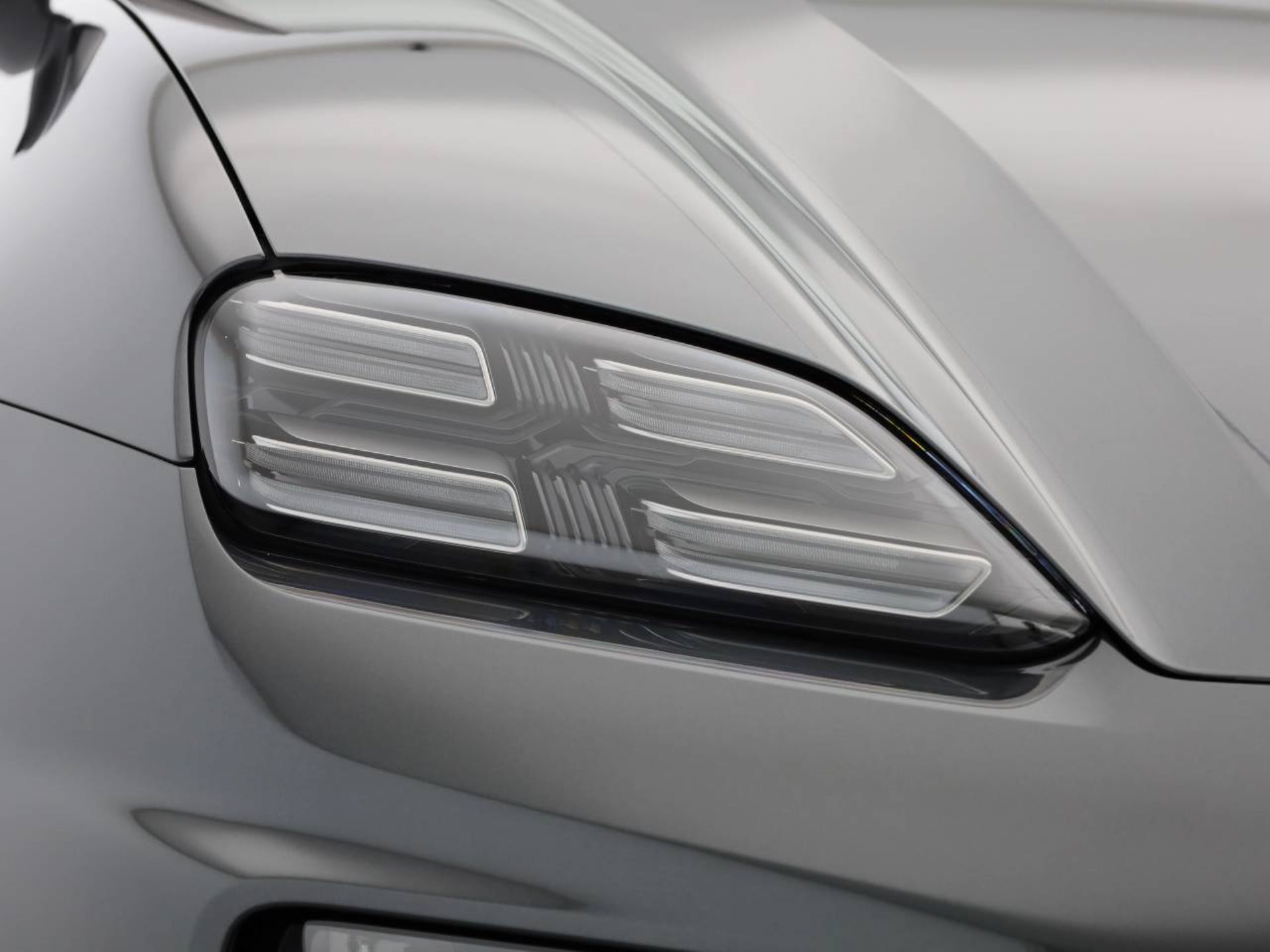 PORSCHE Macan 4S-image-7