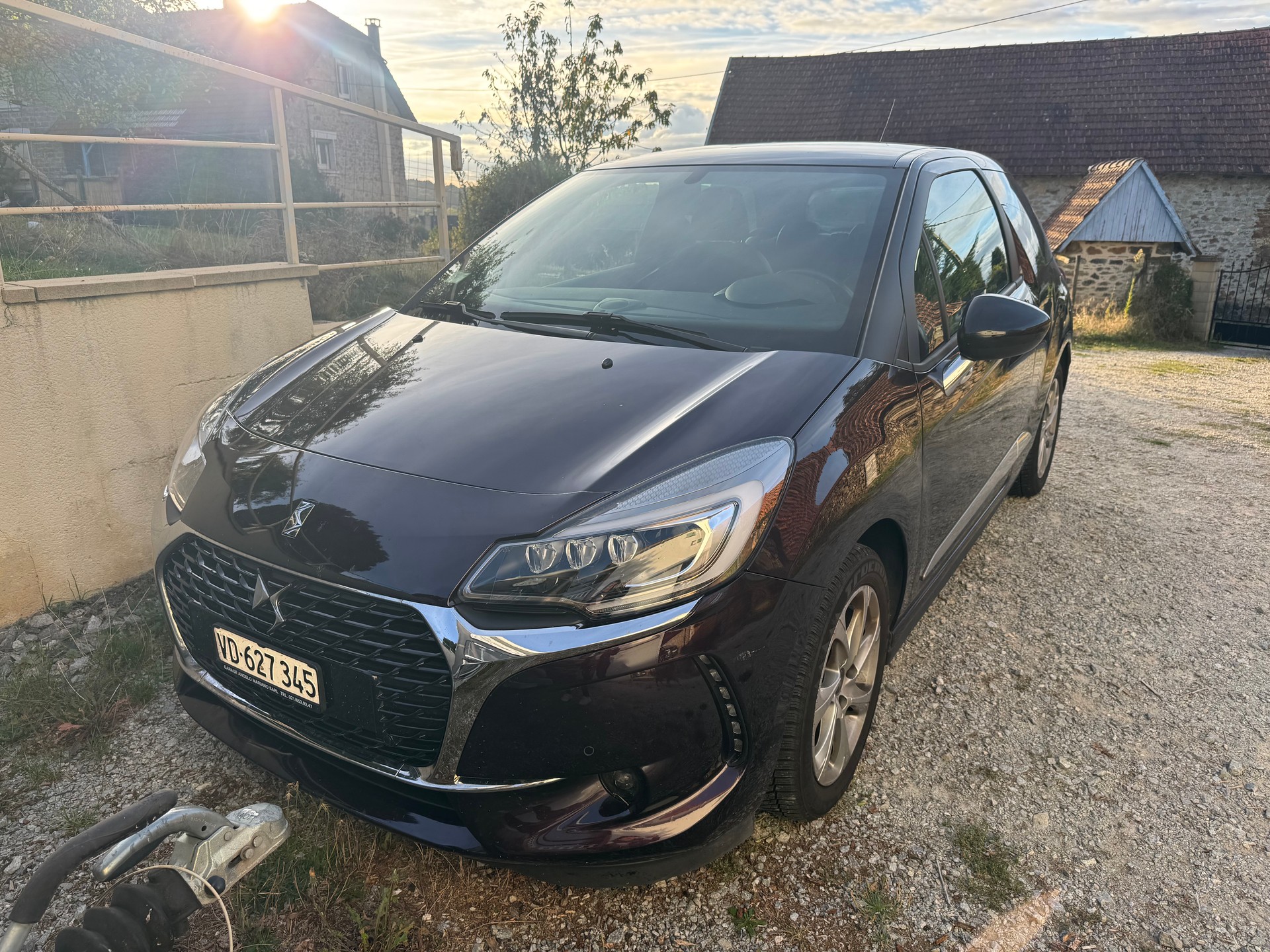 DS AUTOMOBILES 1.2 PureTech So Chic-image-1