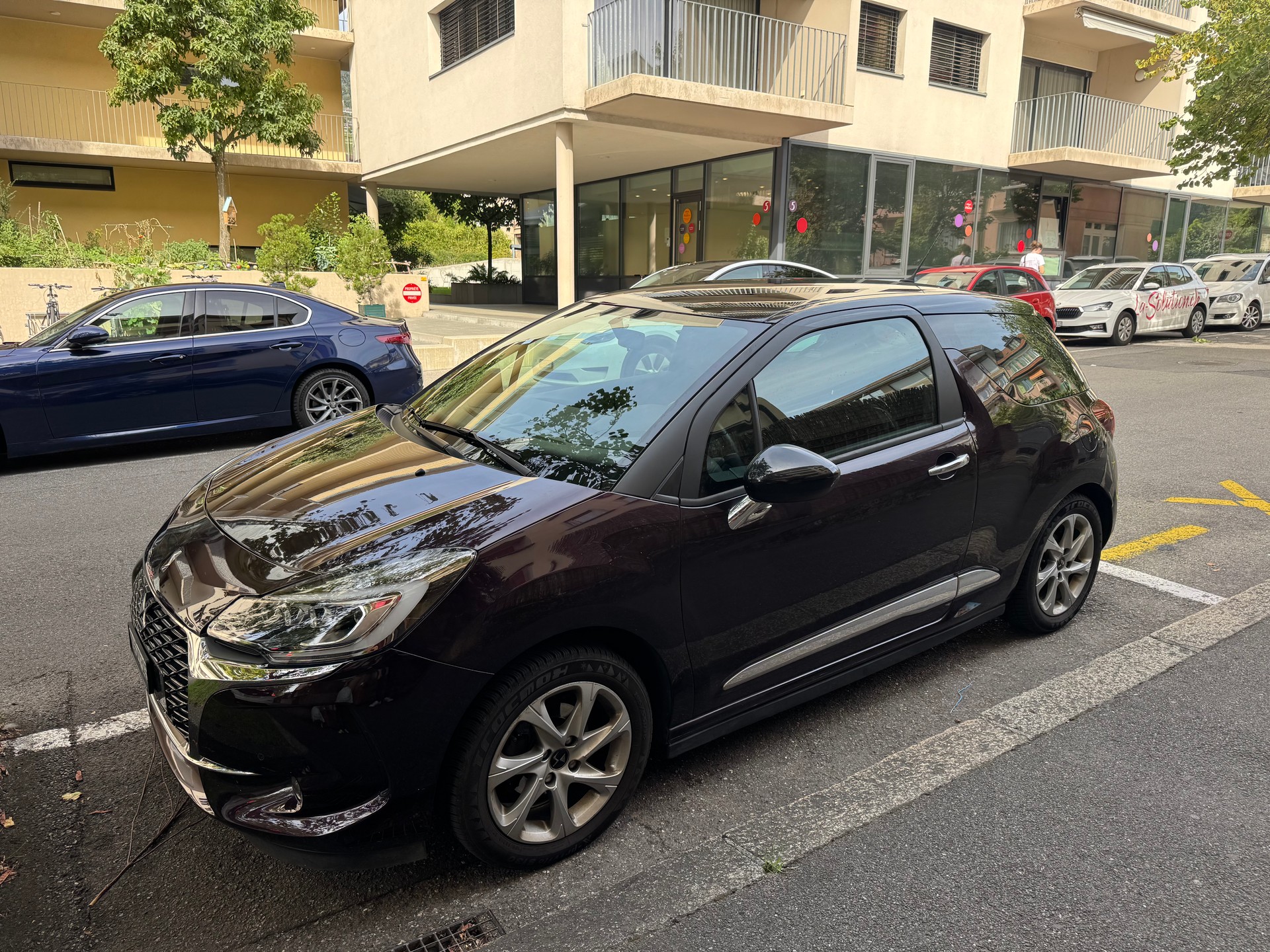 DS AUTOMOBILES 1.2 PureTech So Chic-image-3
