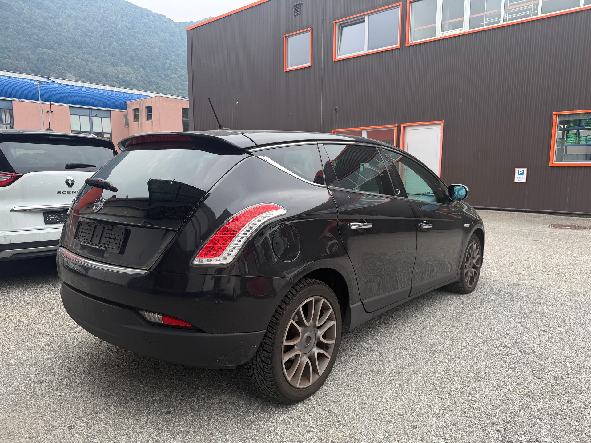 LANCIA DELTA-image-2