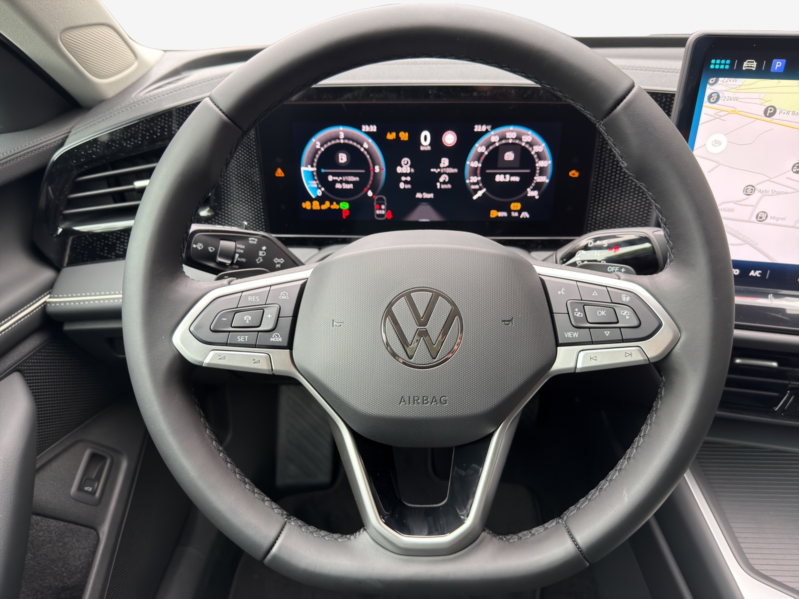 VW Passat Variant 2.0 TDI evo Business DSG-image-9
