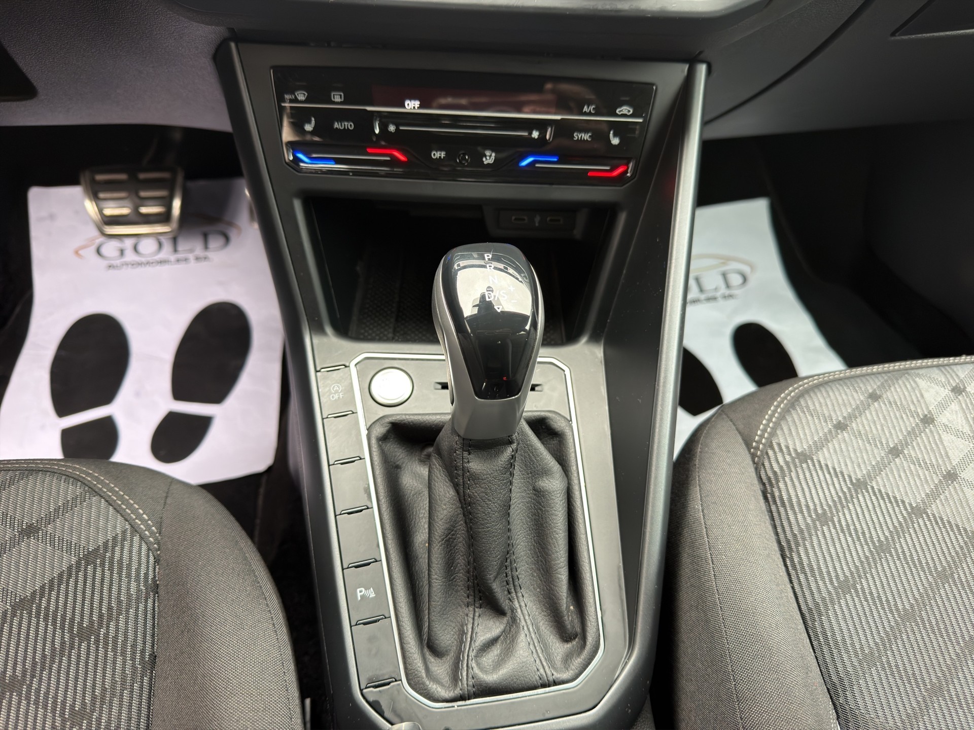VW Taigo 1.0 TSI R-Line DSG-image-8