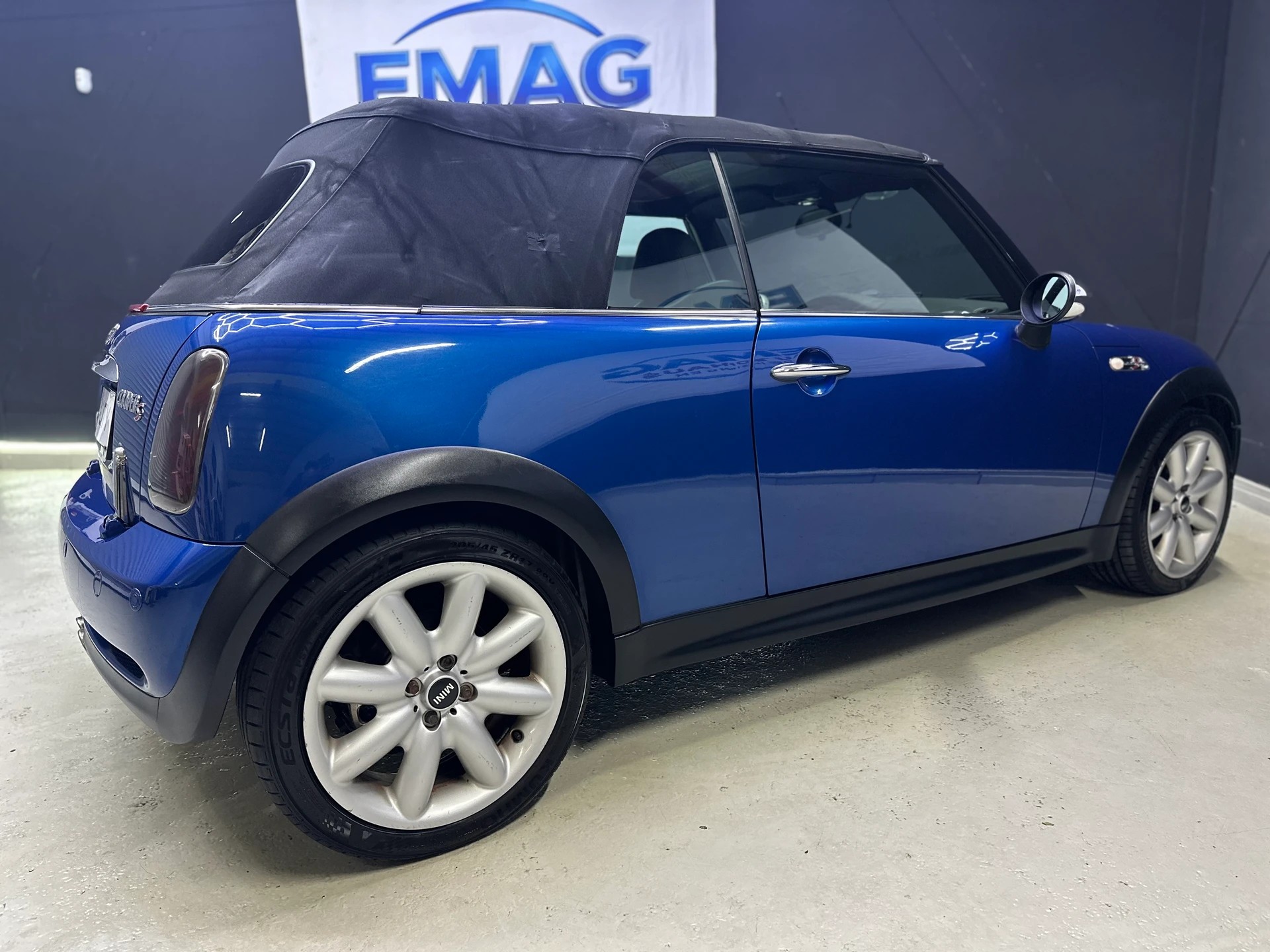MINI Cooper S Cabriolet-image-7