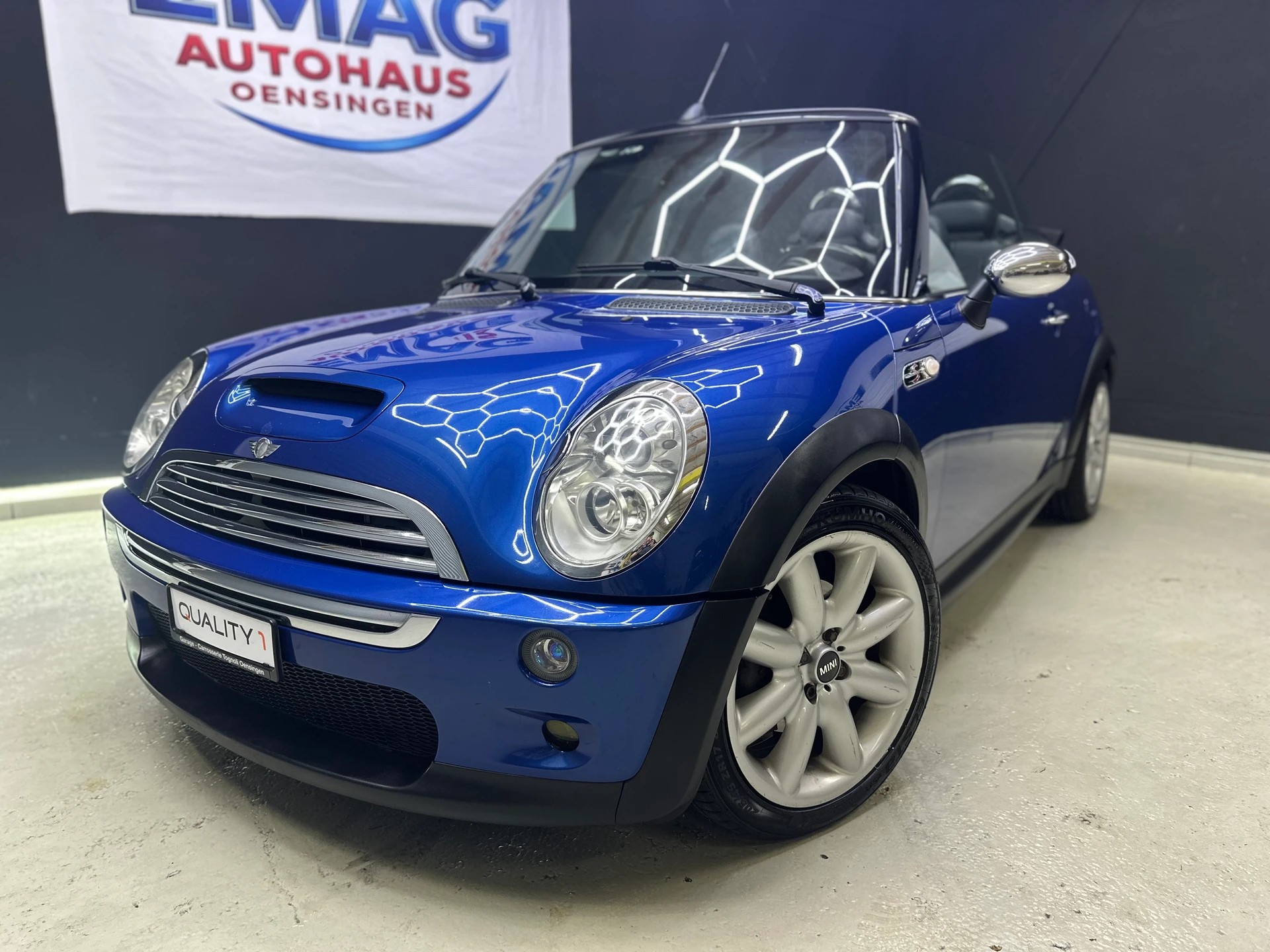 MINI Cooper S Cabriolet-image-4