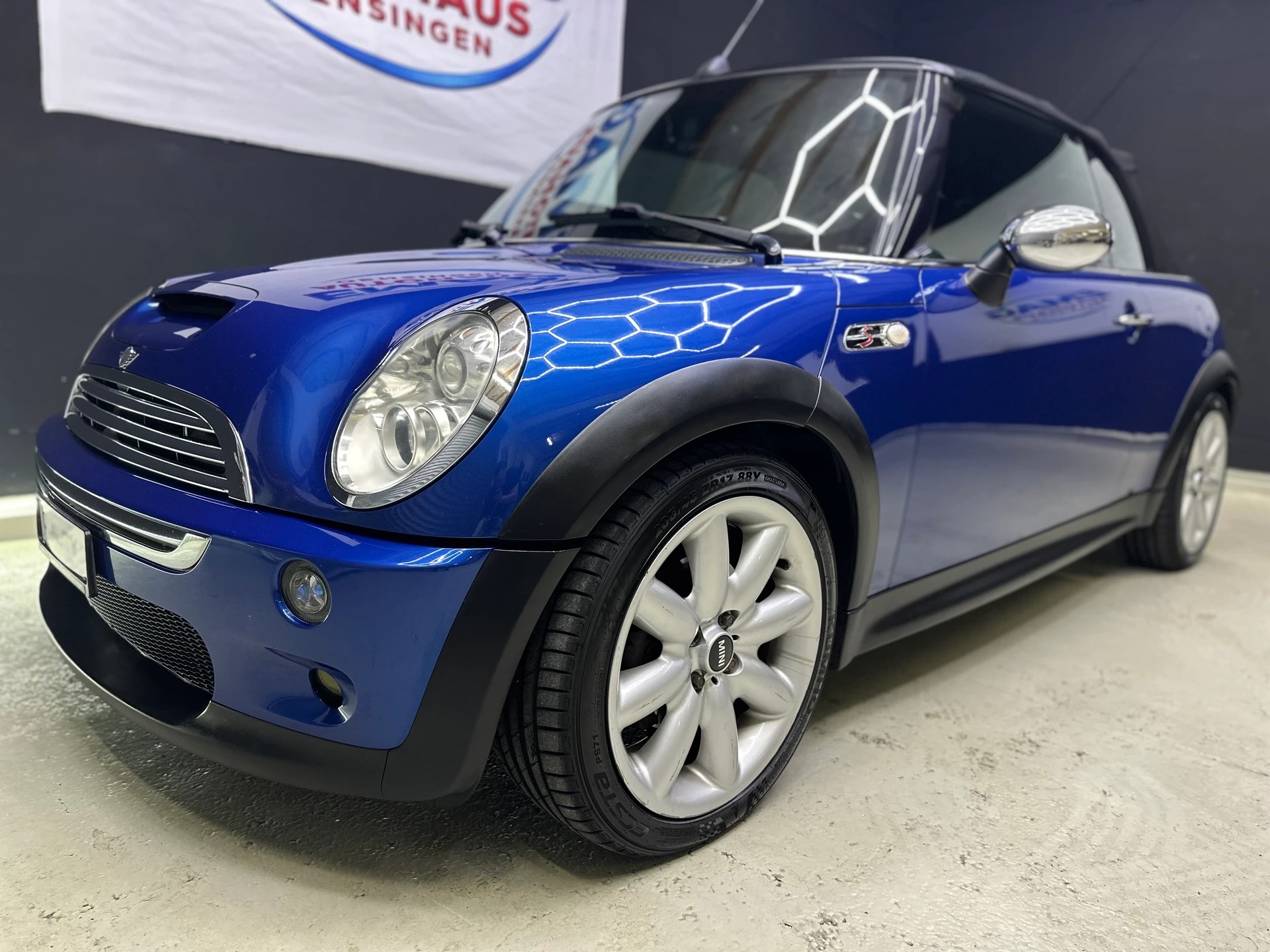 MINI Cooper S Cabriolet-image-5