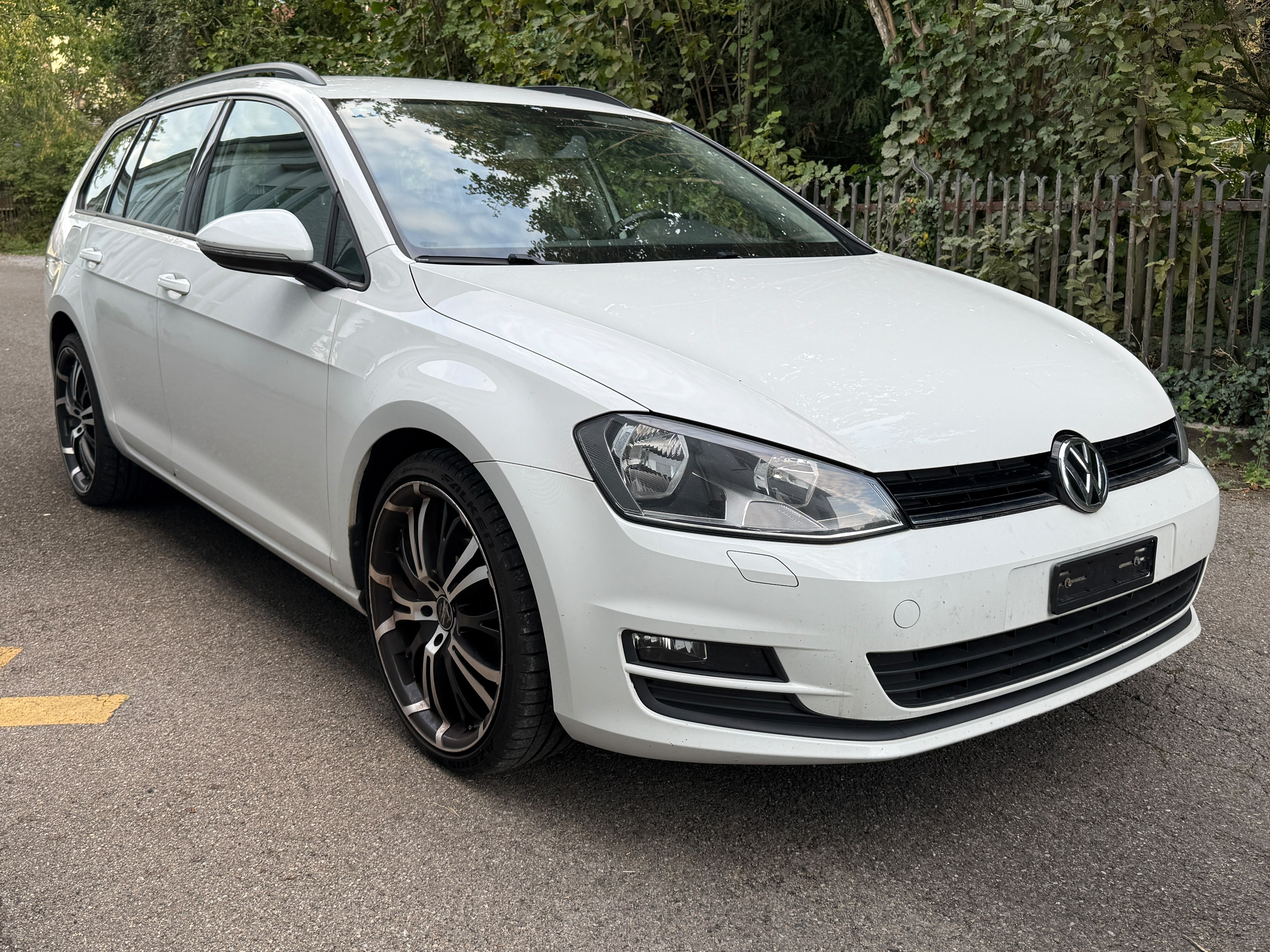 Car photo