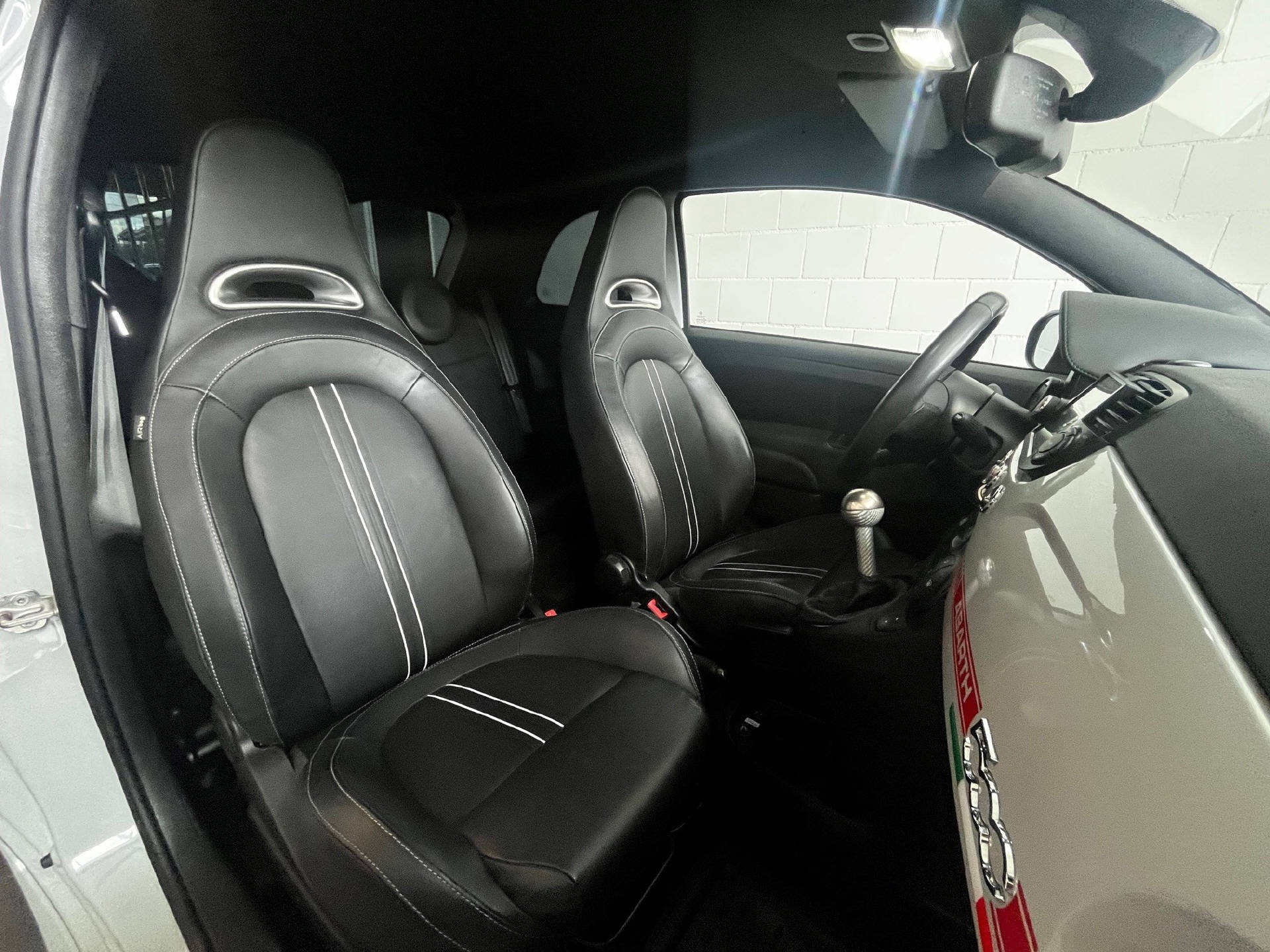 FIAT 595 Abarth 1.4 T-Jet 160 Turismo-image-15