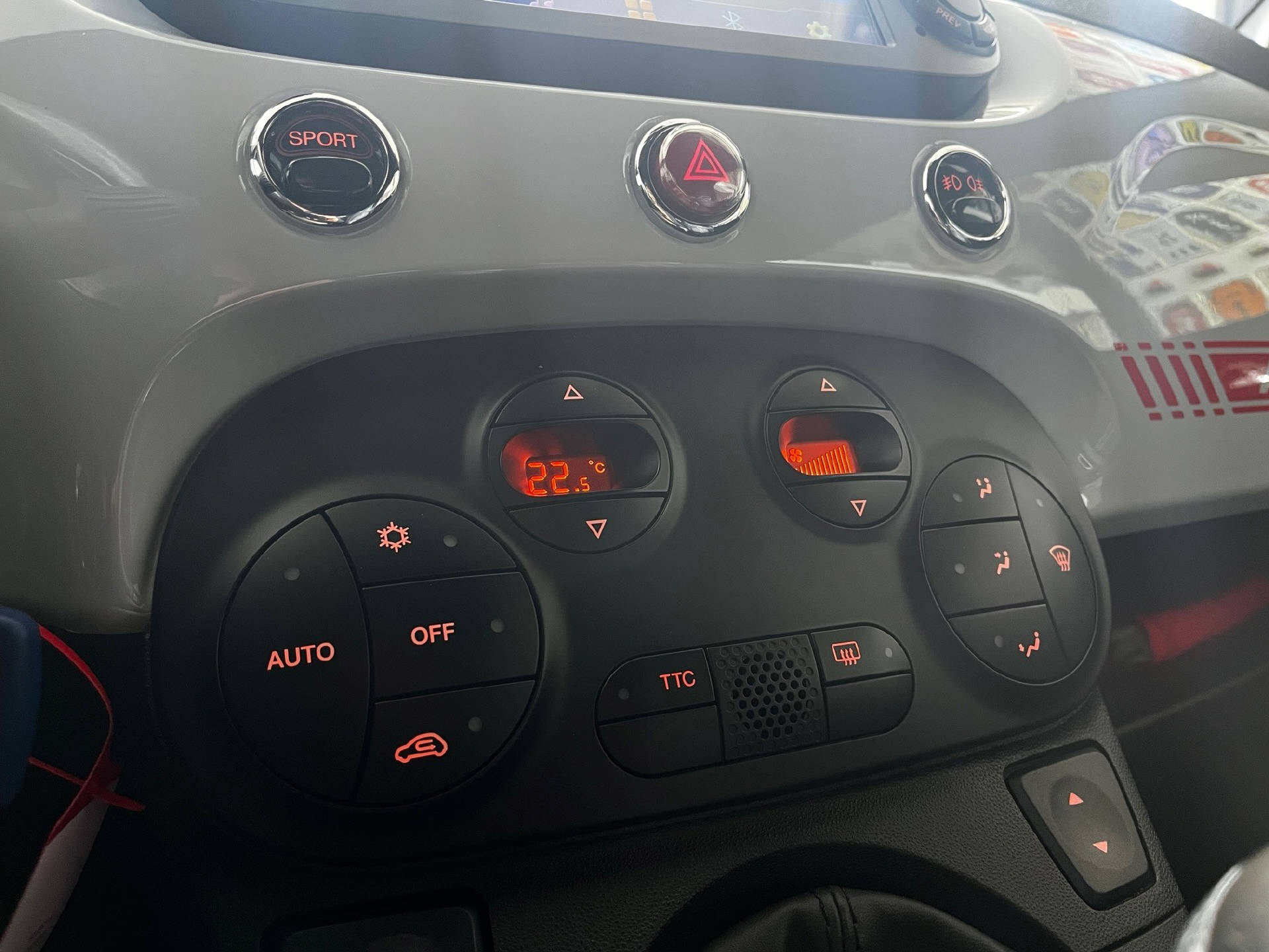 FIAT 595 Abarth 1.4 T-Jet 160 Turismo-image-19