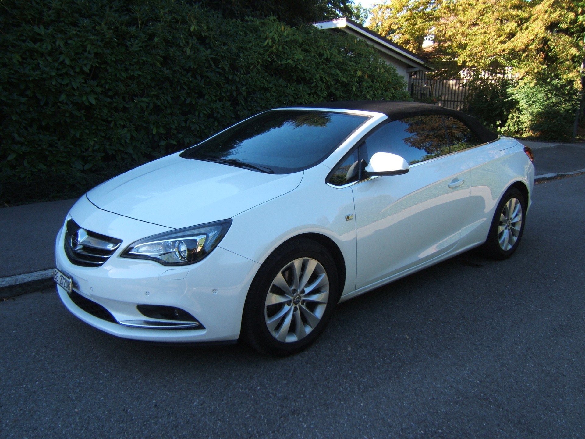 OPEL Cascada 1.6i 16V Cosmo-image-4