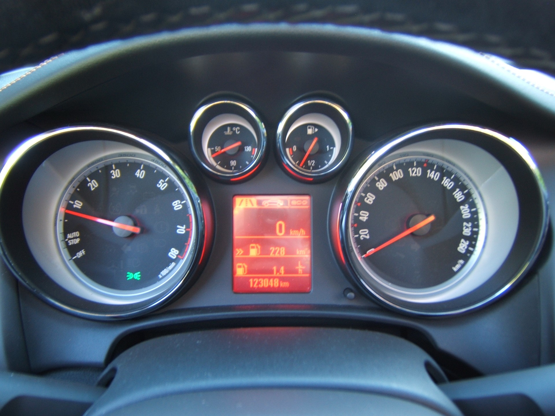 OPEL Cascada 1.6i 16V Cosmo-image-11