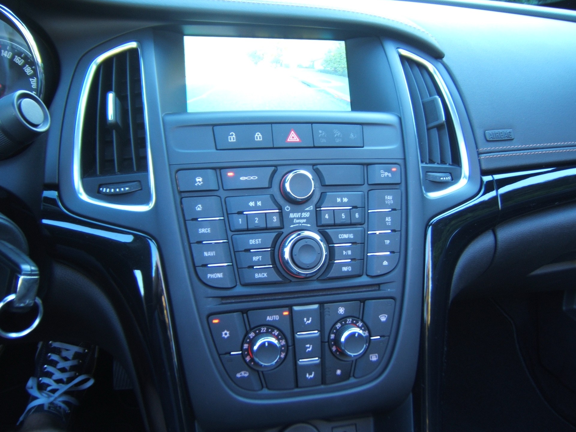 OPEL Cascada 1.6i 16V Cosmo-image-12