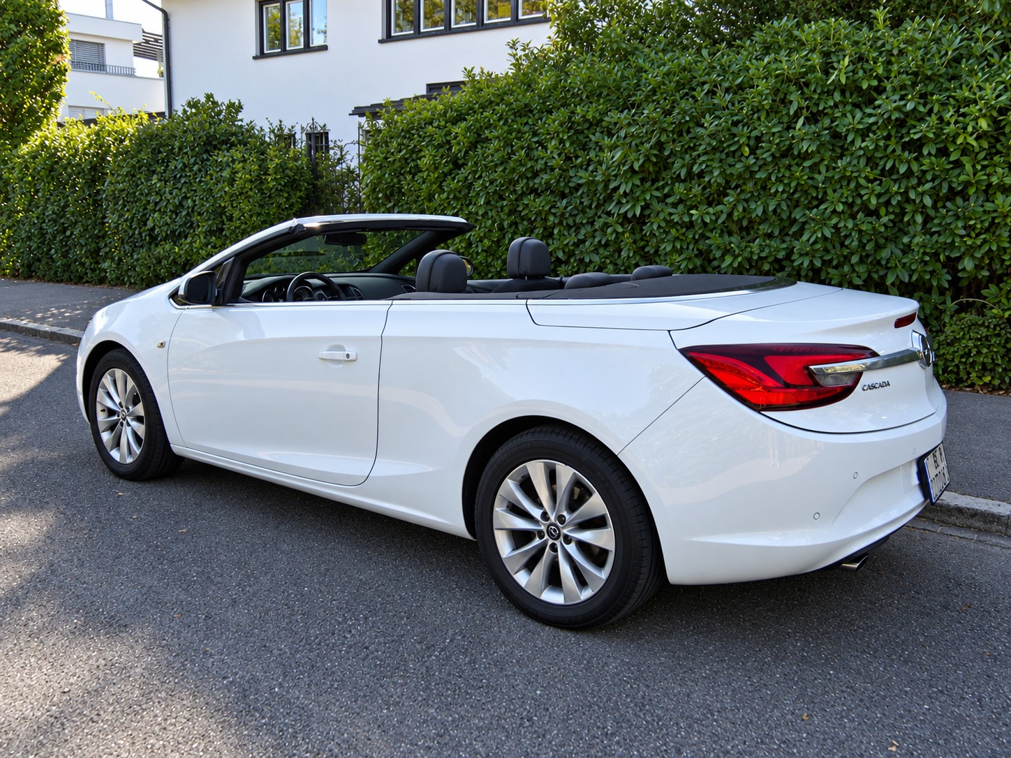 OPEL Cascada 1.6i 16V Cosmo-image-1