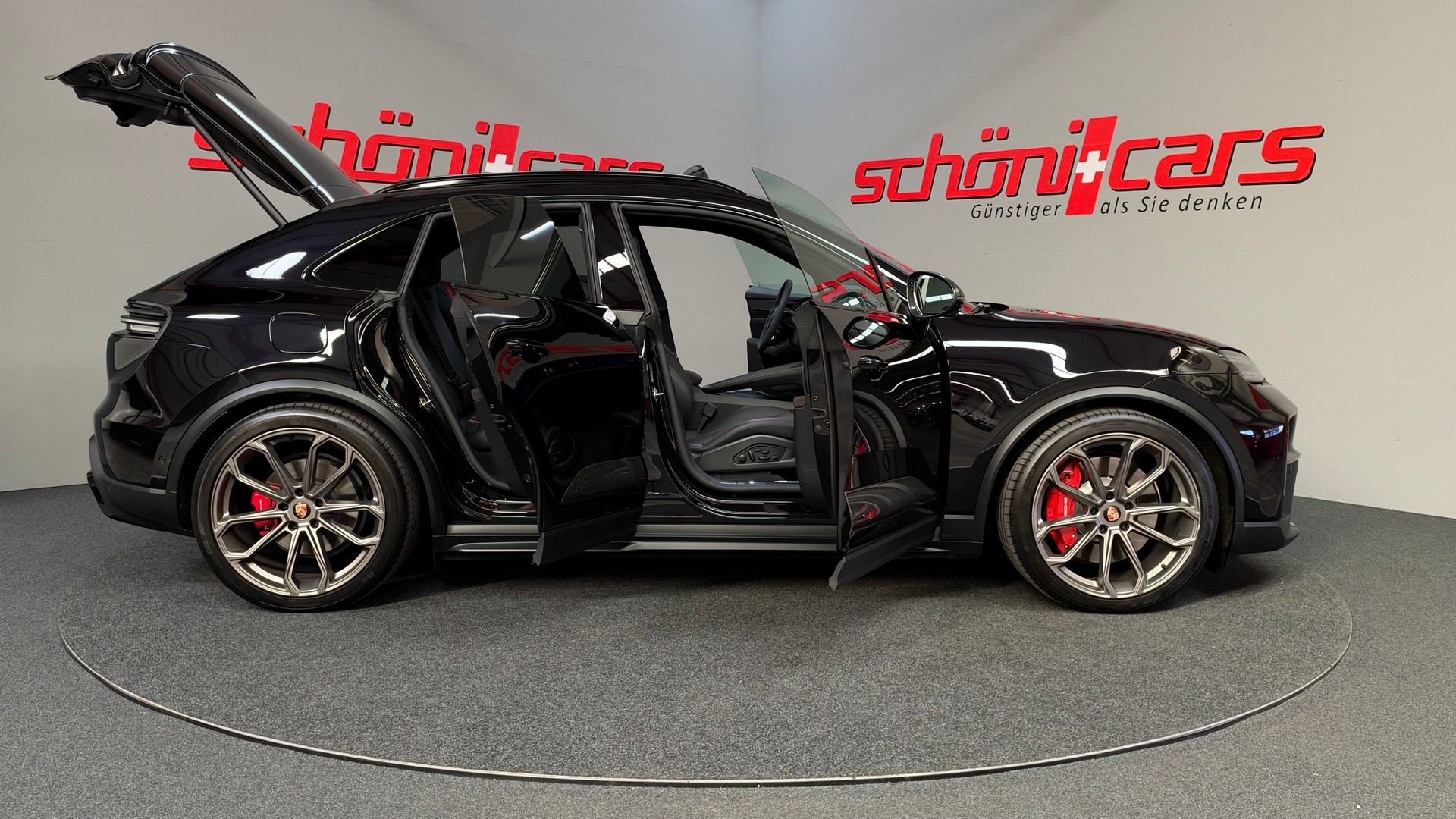 PORSCHE Macan 4 GTS 100kWh-image-7