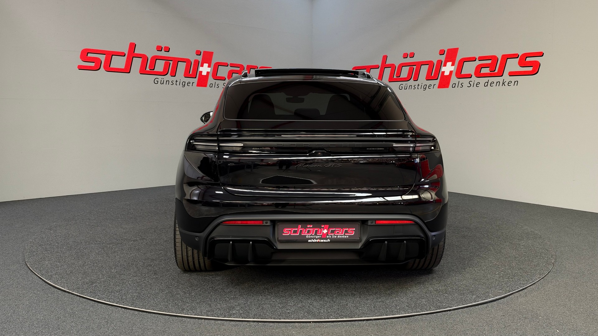 PORSCHE Macan 4 GTS 100kWh-image-4