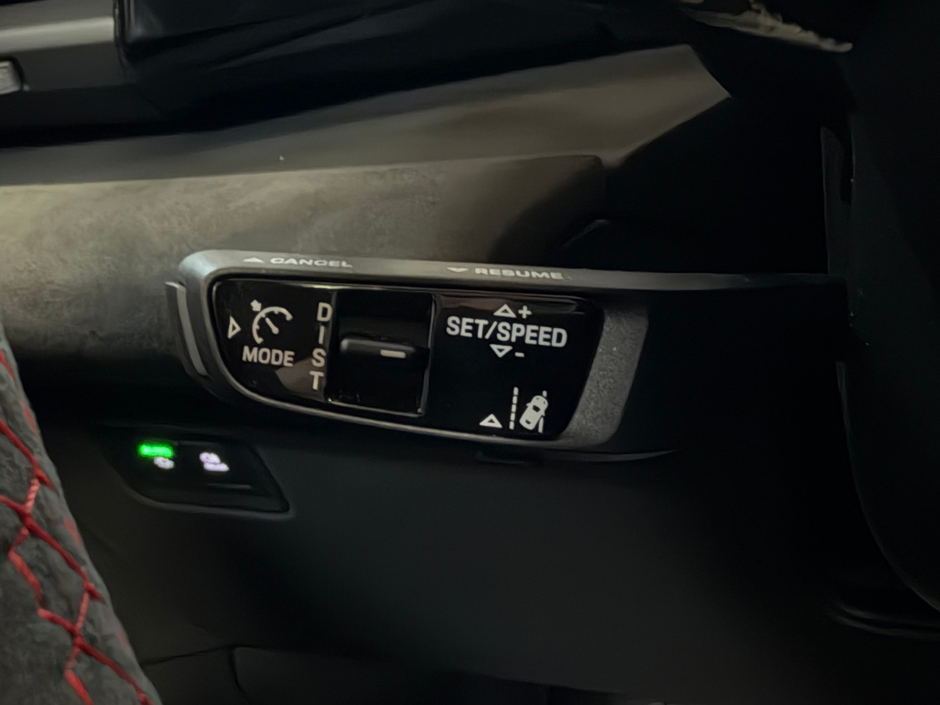 PORSCHE Macan 4 GTS 100kWh-image-41
