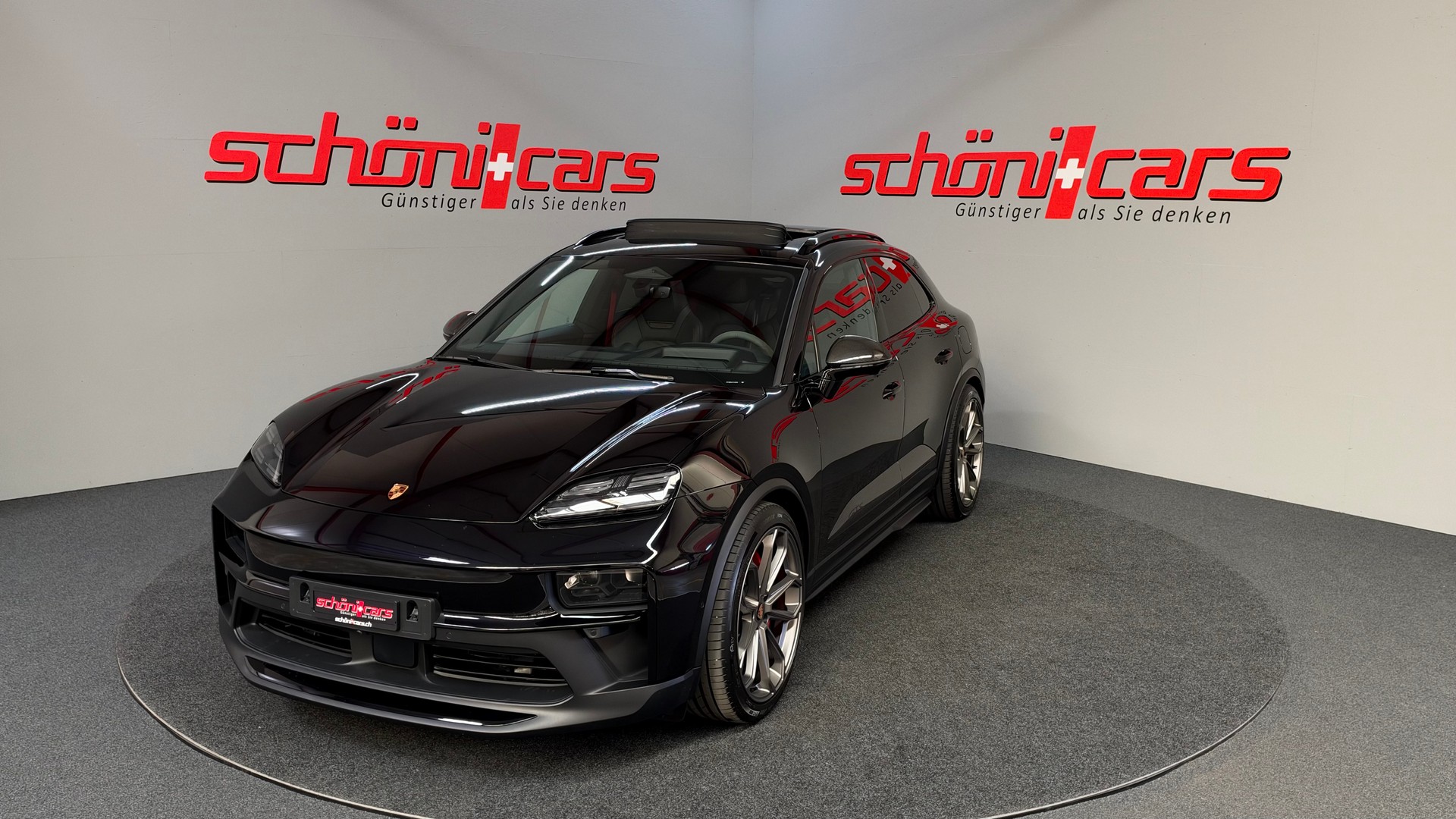 PORSCHE Macan 4 GTS 100kWh-image-1