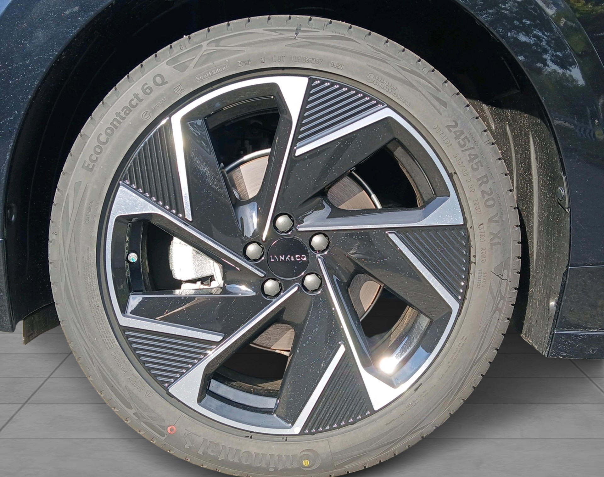 LYNK & CO 02-image-10