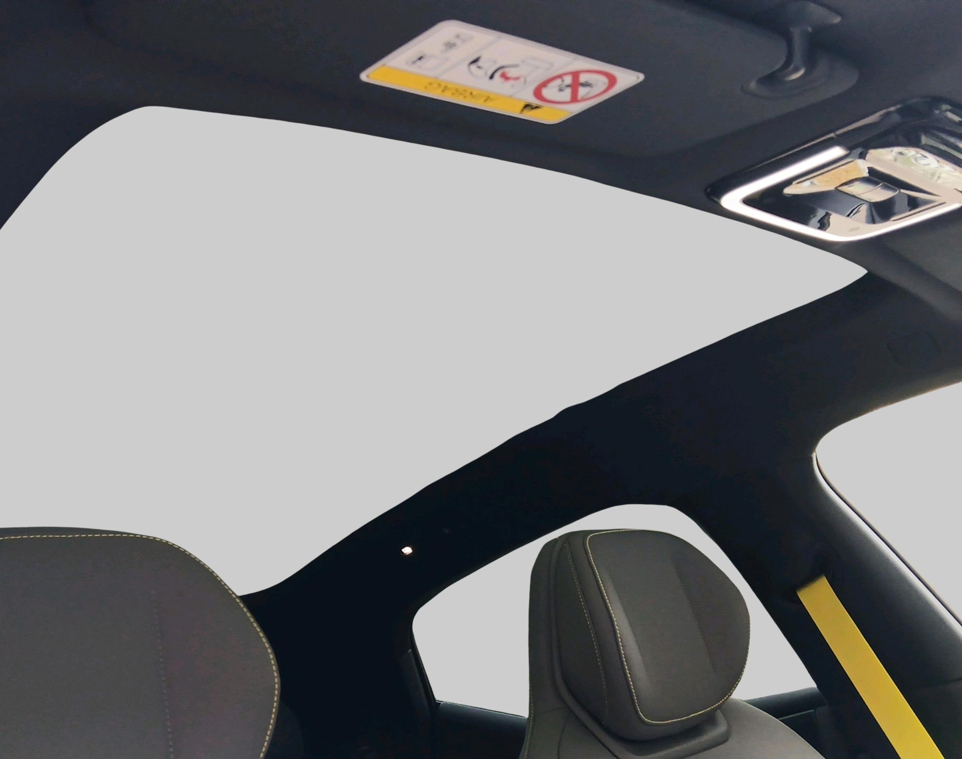 LYNK & CO 02-image-16