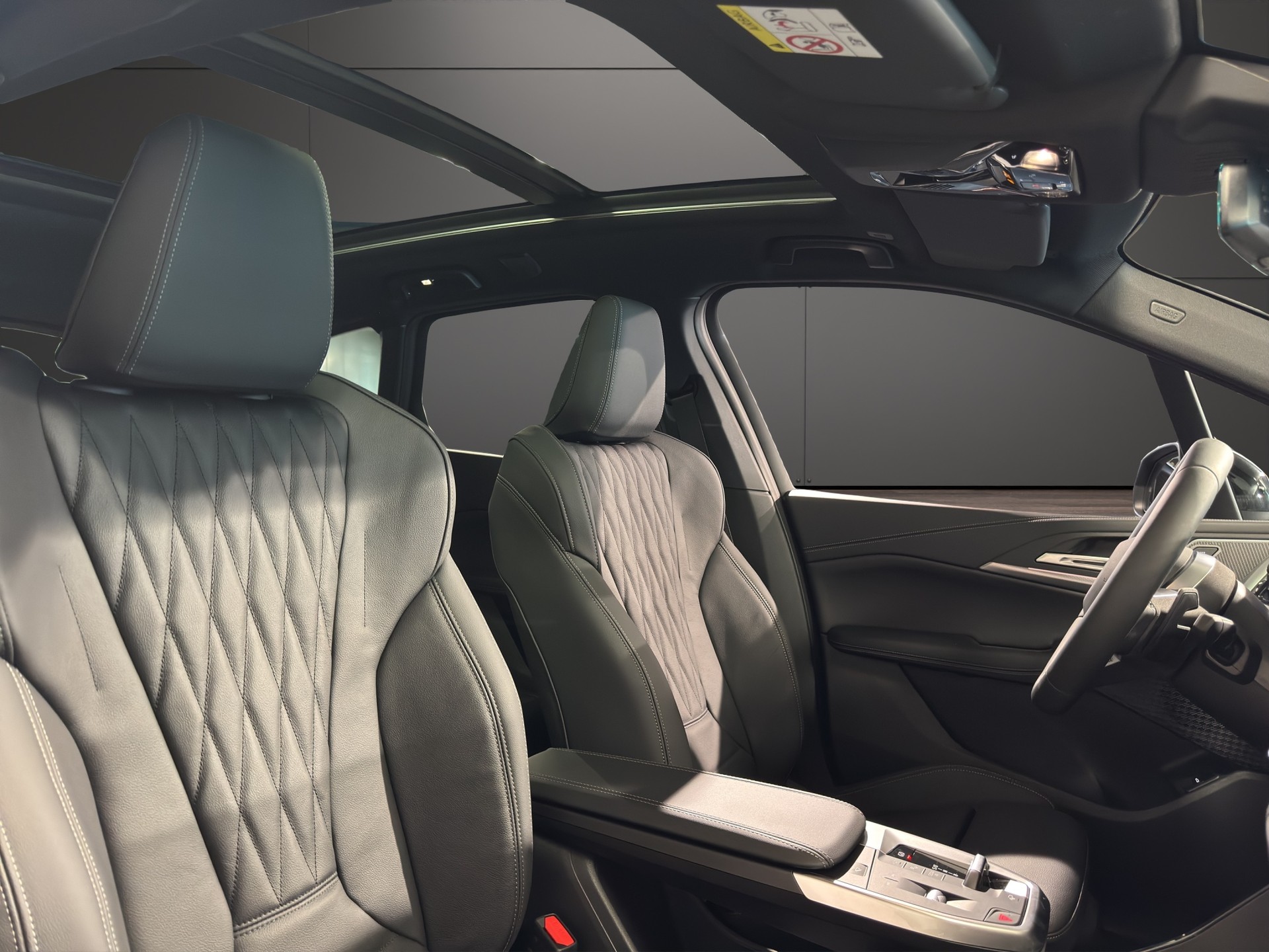 BMW 2er Reihe U06 Active Tourer 220i paddles-image-16