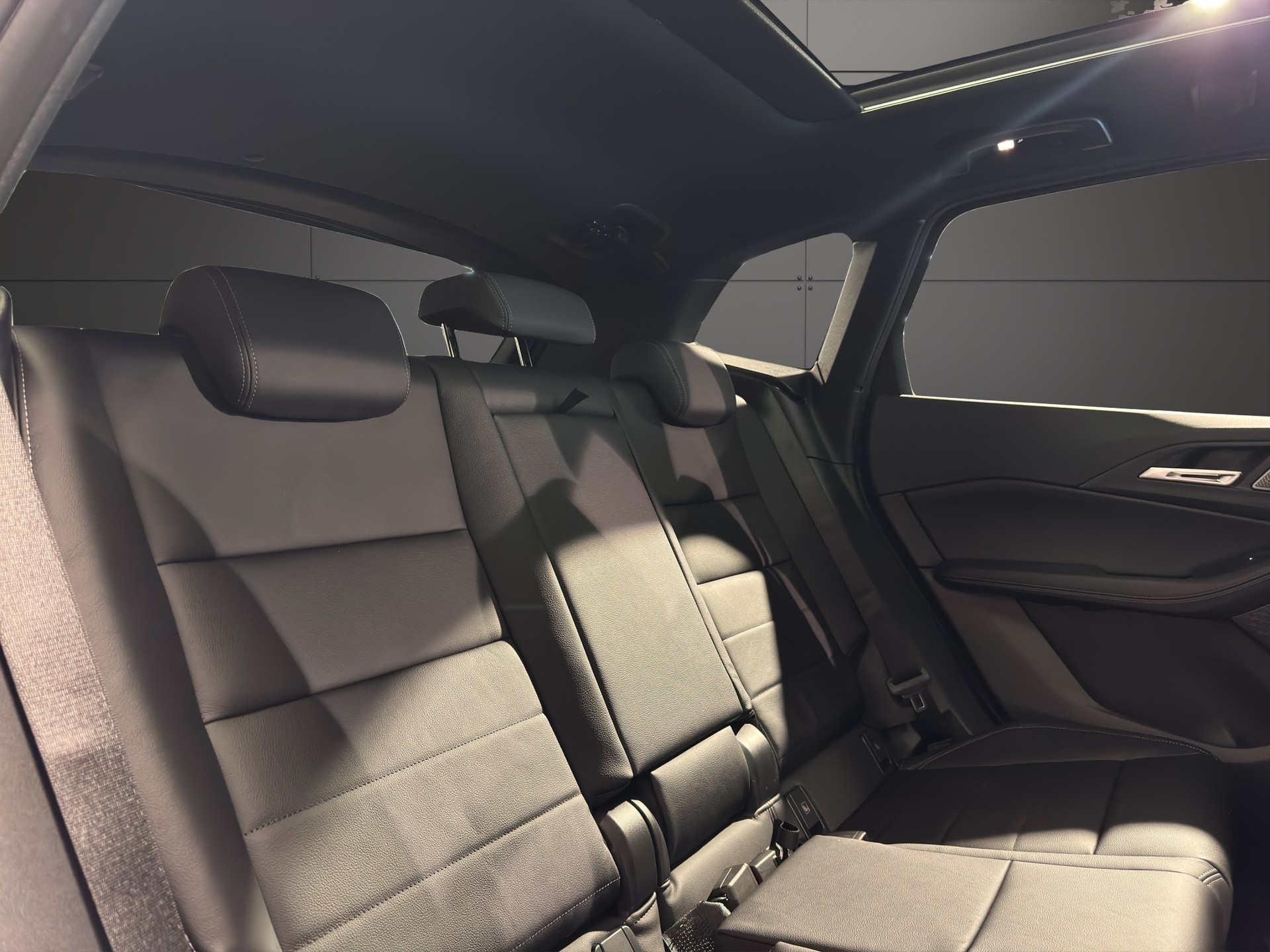 BMW 2er Reihe U06 Active Tourer 220i paddles-image-18
