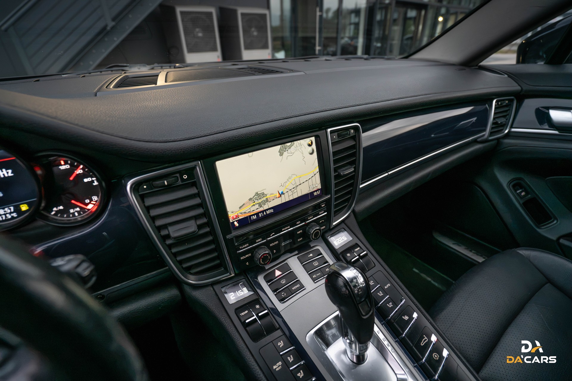 PORSCHE Panamera 4 3.6 PDK-image-13