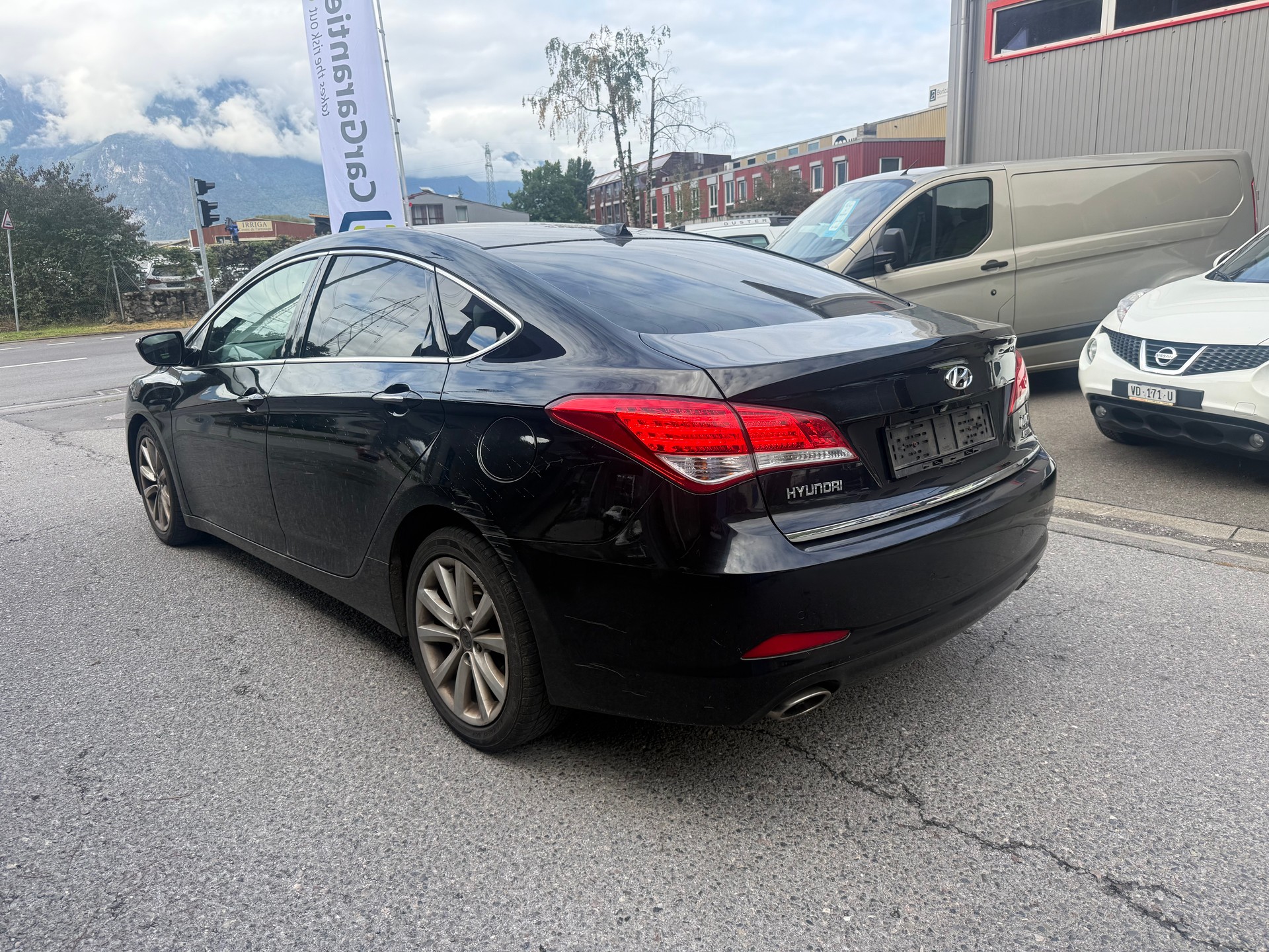 HYUNDAI i40 1.7 CRDI Premium Automatic-image-4