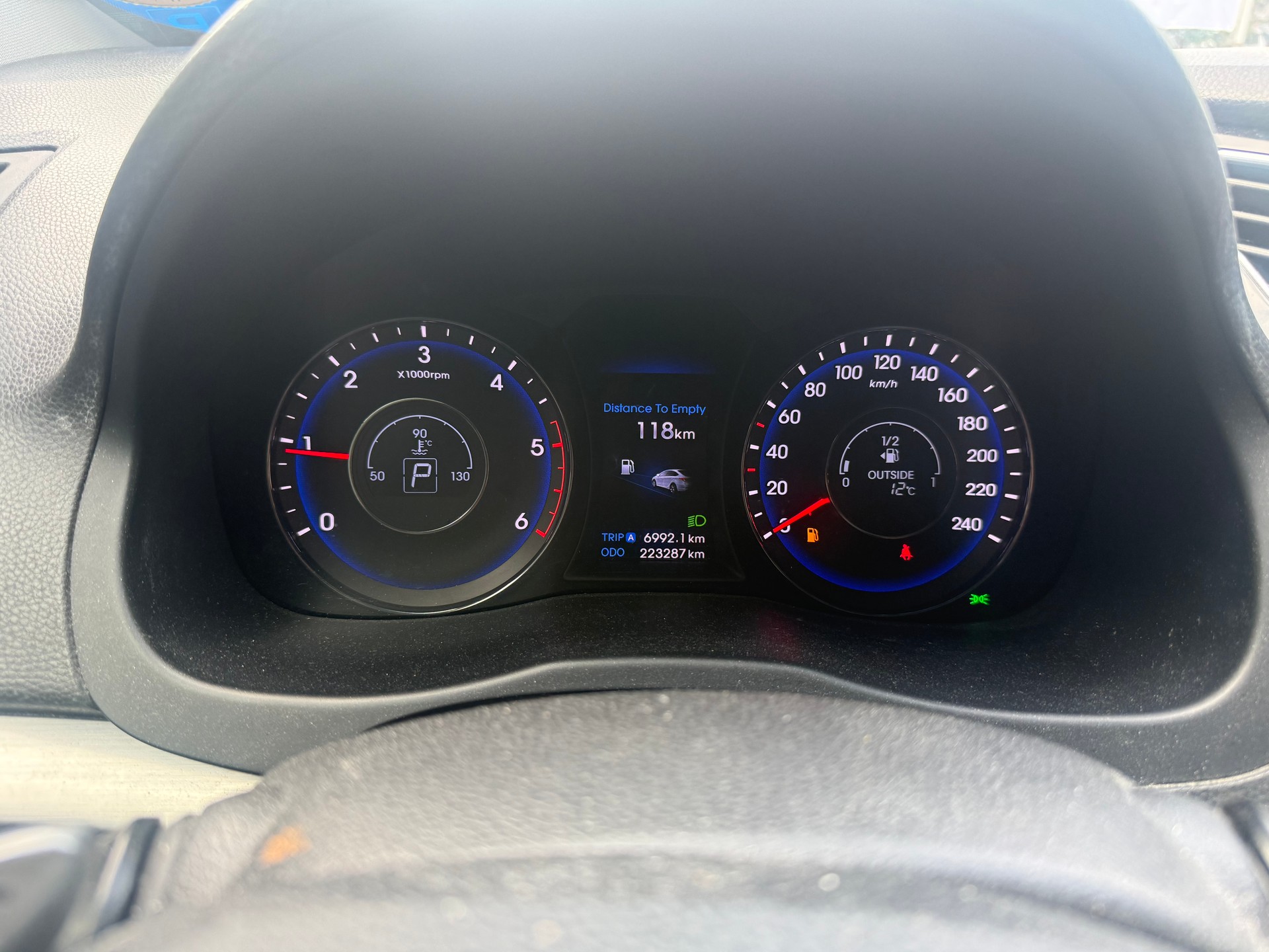 HYUNDAI i40 1.7 CRDI Premium Automatic-image-7