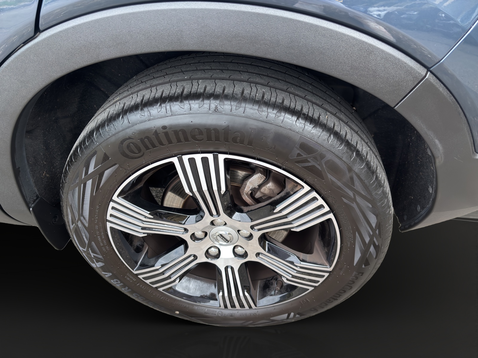 VOLVO XC40 2.0 B4 MH Inscription-image-7