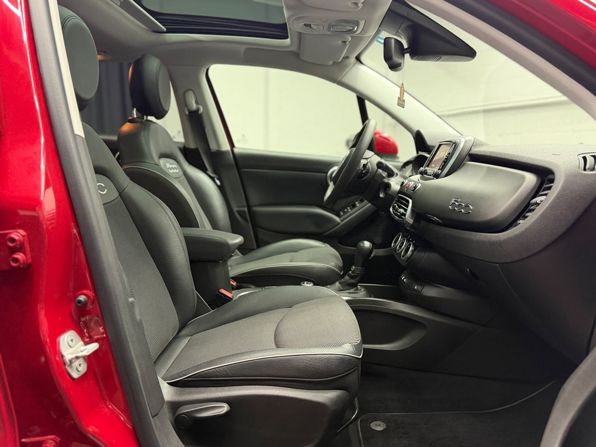 FIAT 500X 1.4T Cross Plus 4x4 Automatic | CH-Auto | ACC | Rückfahrkamera | Panoramadach | Keyless-image-25