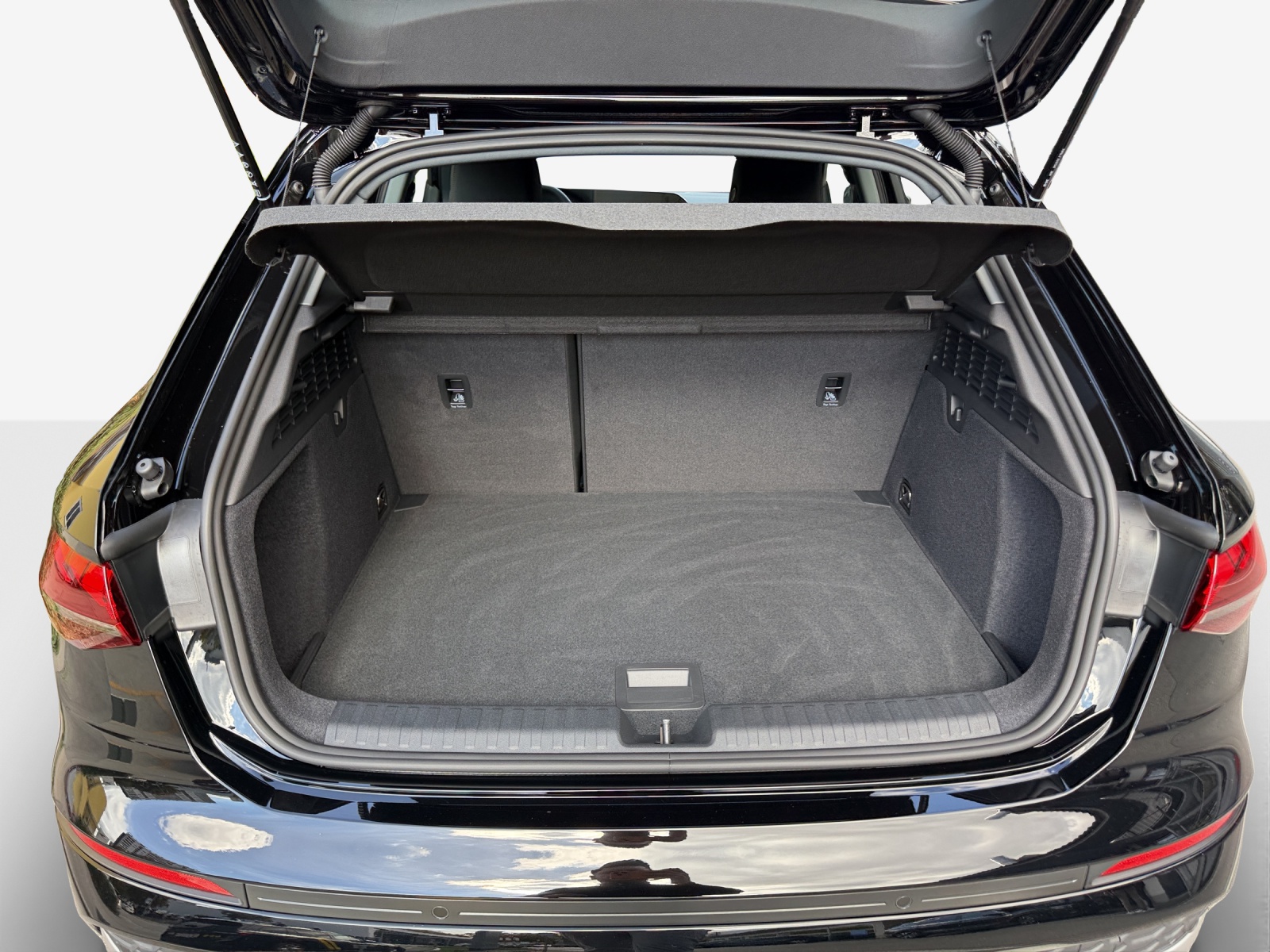 AUDI A3 Sportback TFSI 85 kW Ambition S-tronic-image-12