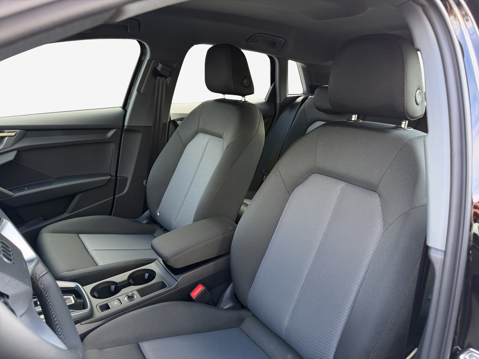 AUDI A3 Sportback TFSI 85 kW Ambition S-tronic-image-14