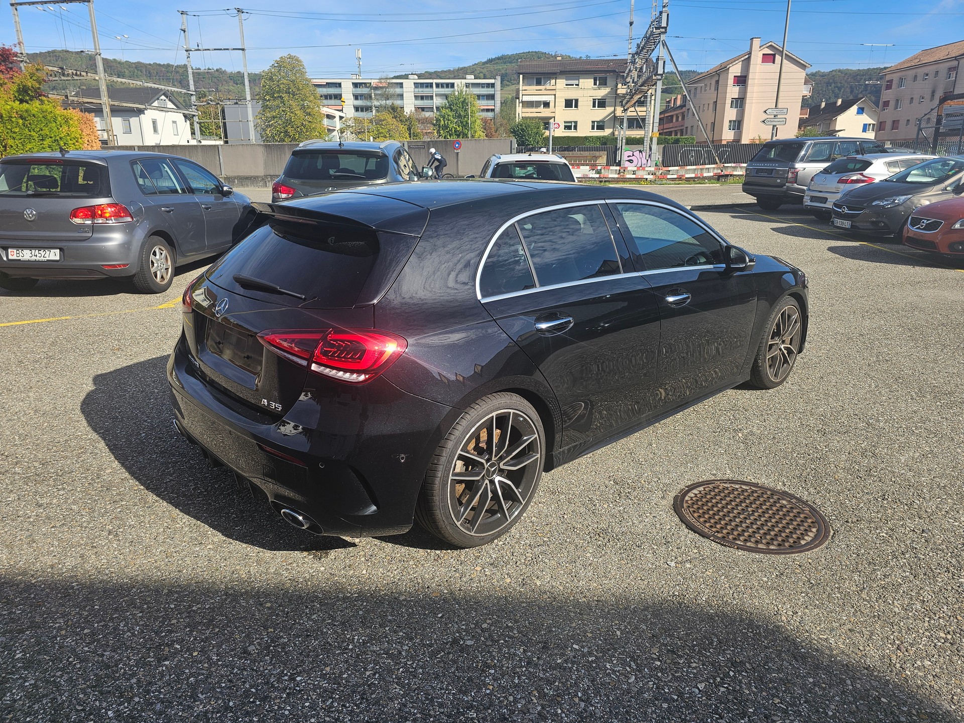 MERCEDES-BENZ A 35 AMG 4Matic Speedshift-image-2