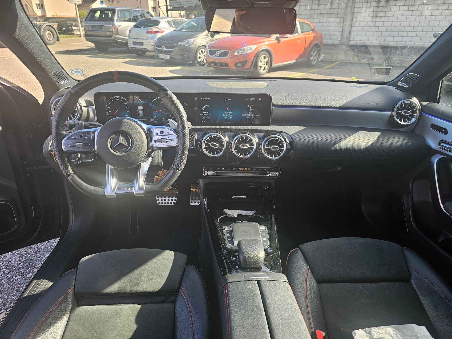 MERCEDES-BENZ A 35 AMG 4Matic Speedshift-image-6
