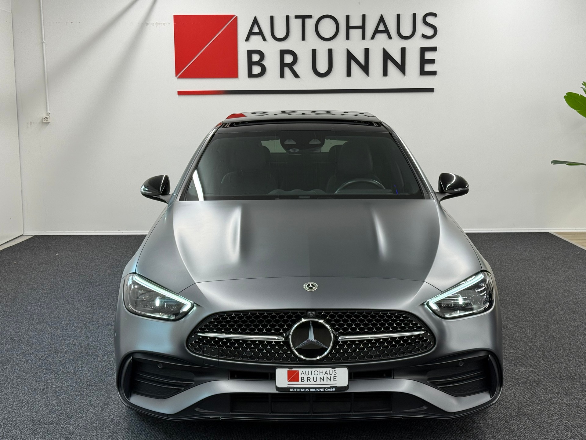 MERCEDES-BENZ C 220 d 4Matic Swiss Star AMG LINE-image-1